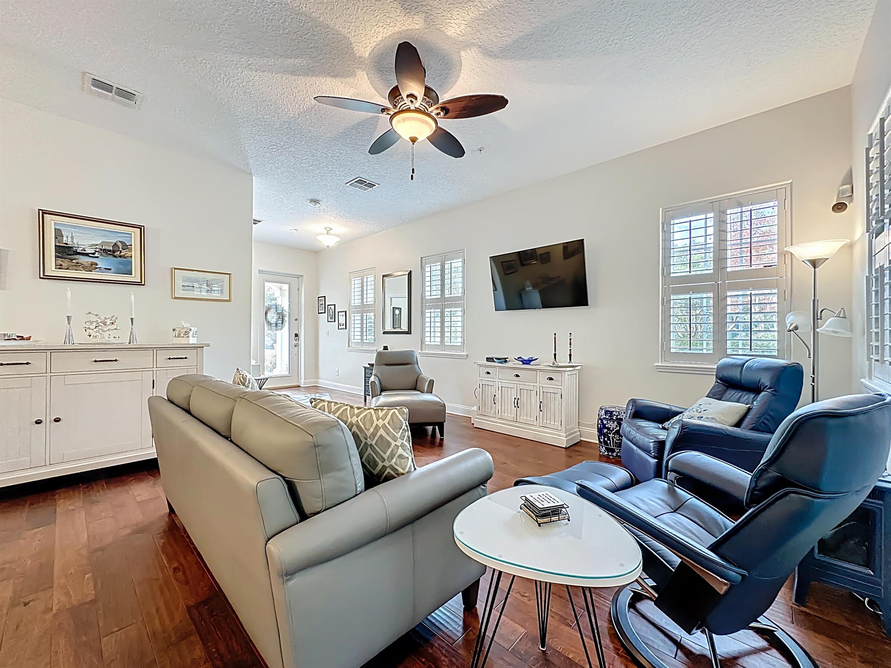 Image 7 of 43 For 130 Grand Ravine Drive