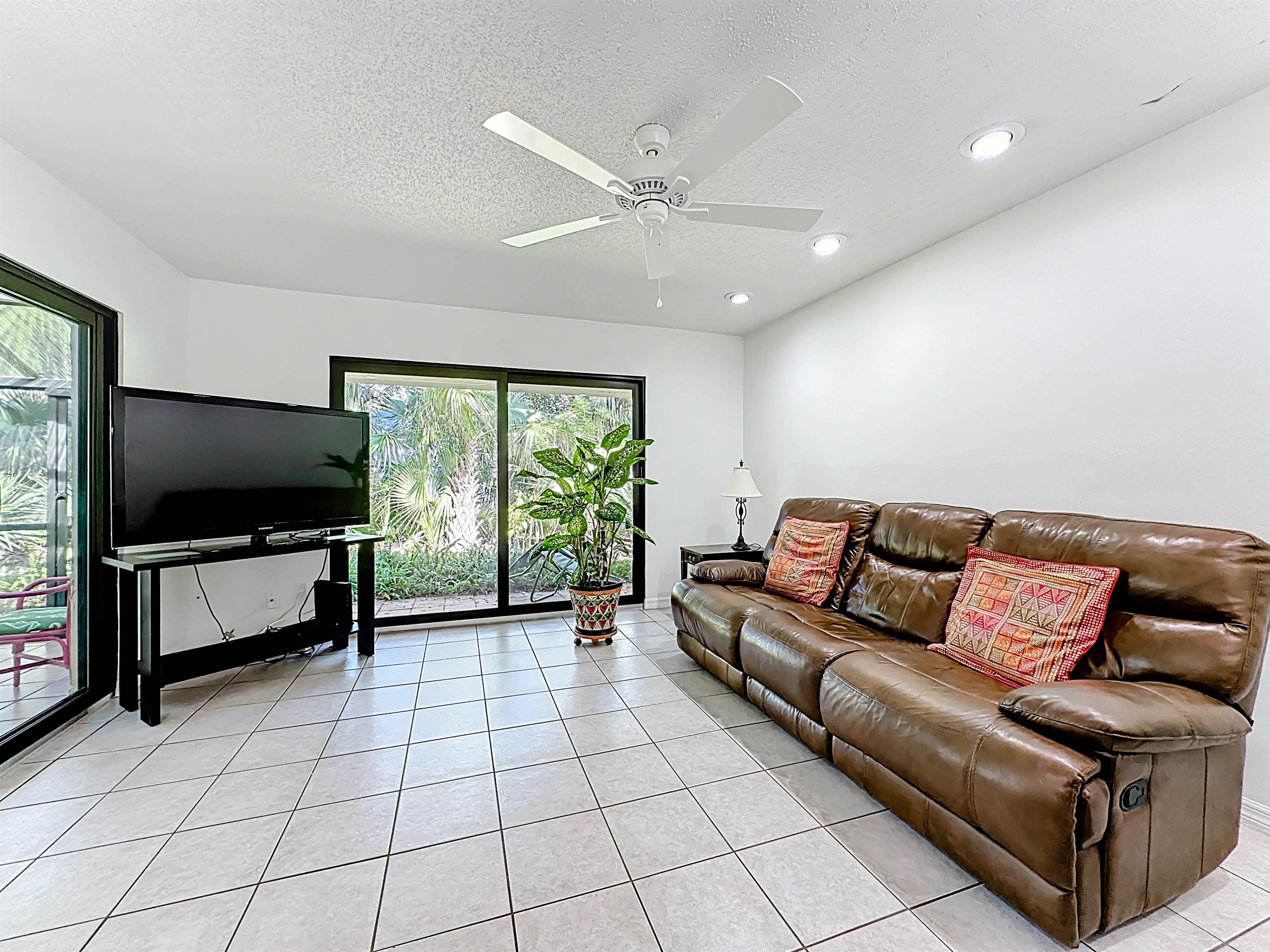 Image 17 of 39 For 3960 A1a South Unit 706