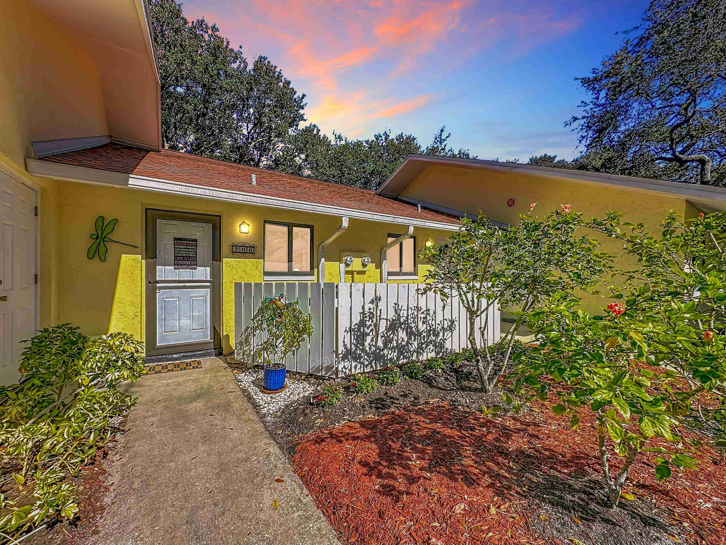 Image 7 of 39 For 3960 A1a South Unit 706