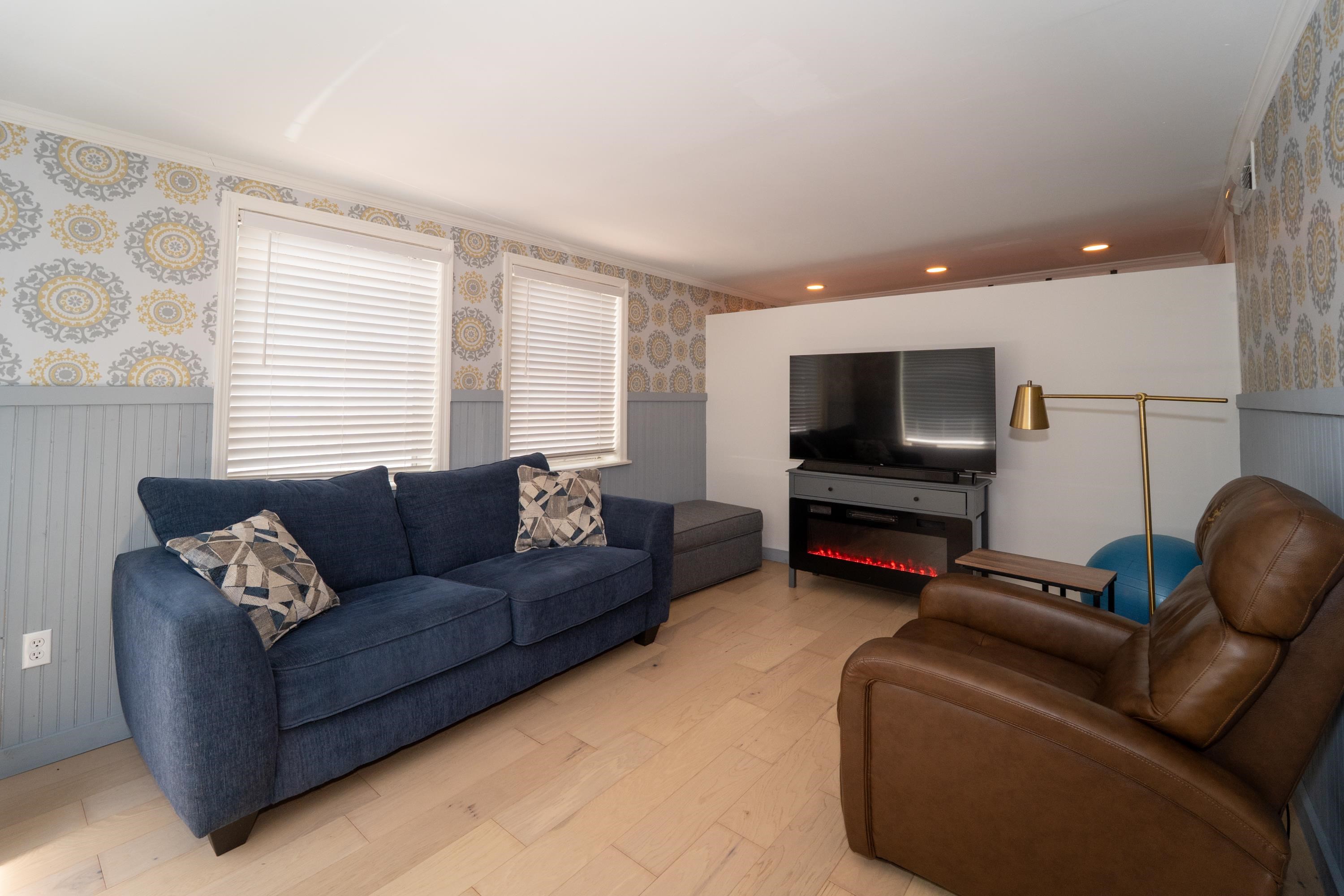 Image 12 of 39 For 6 Fancher Court