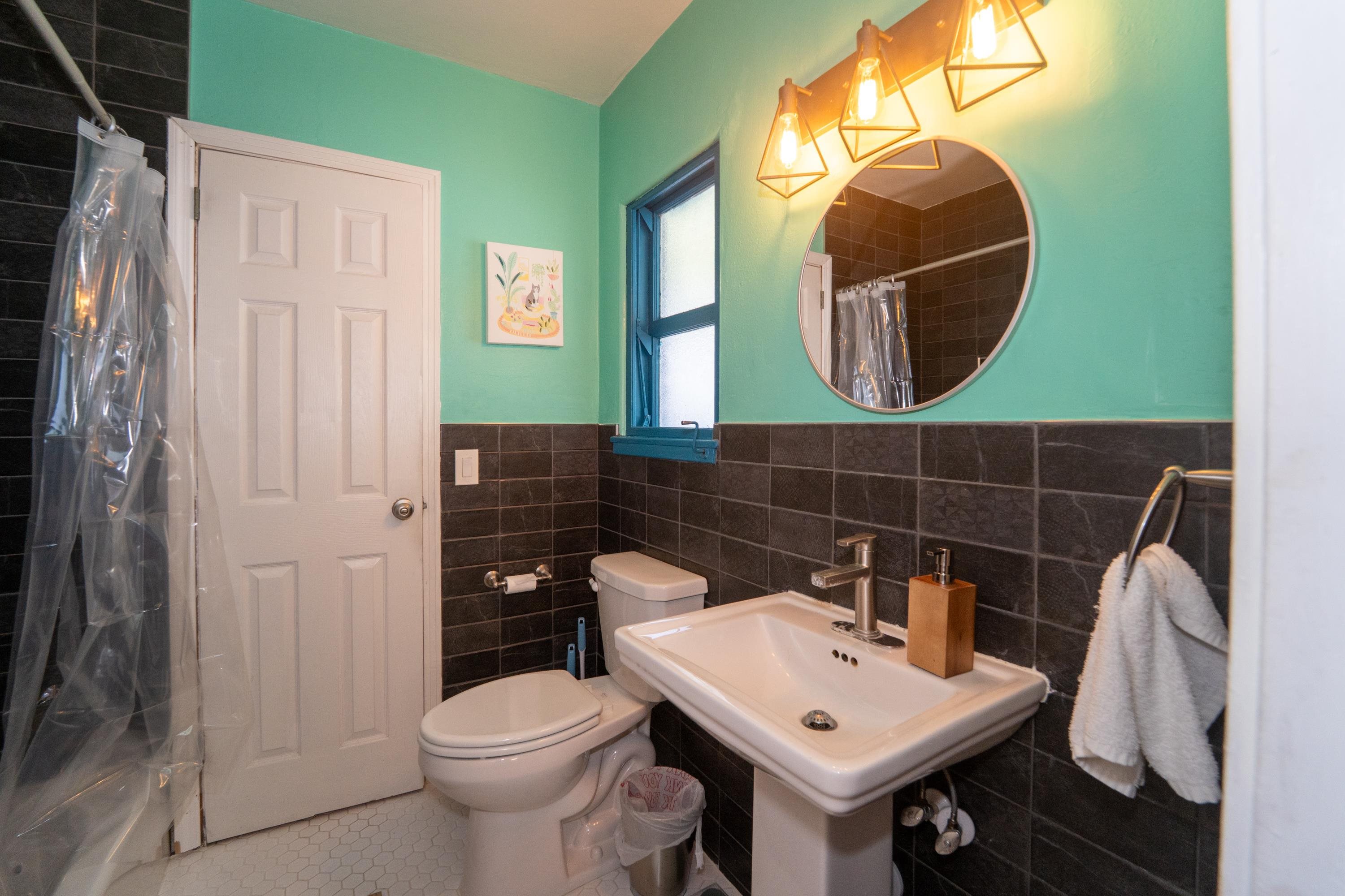 Image 19 of 39 For 6 Fancher Court