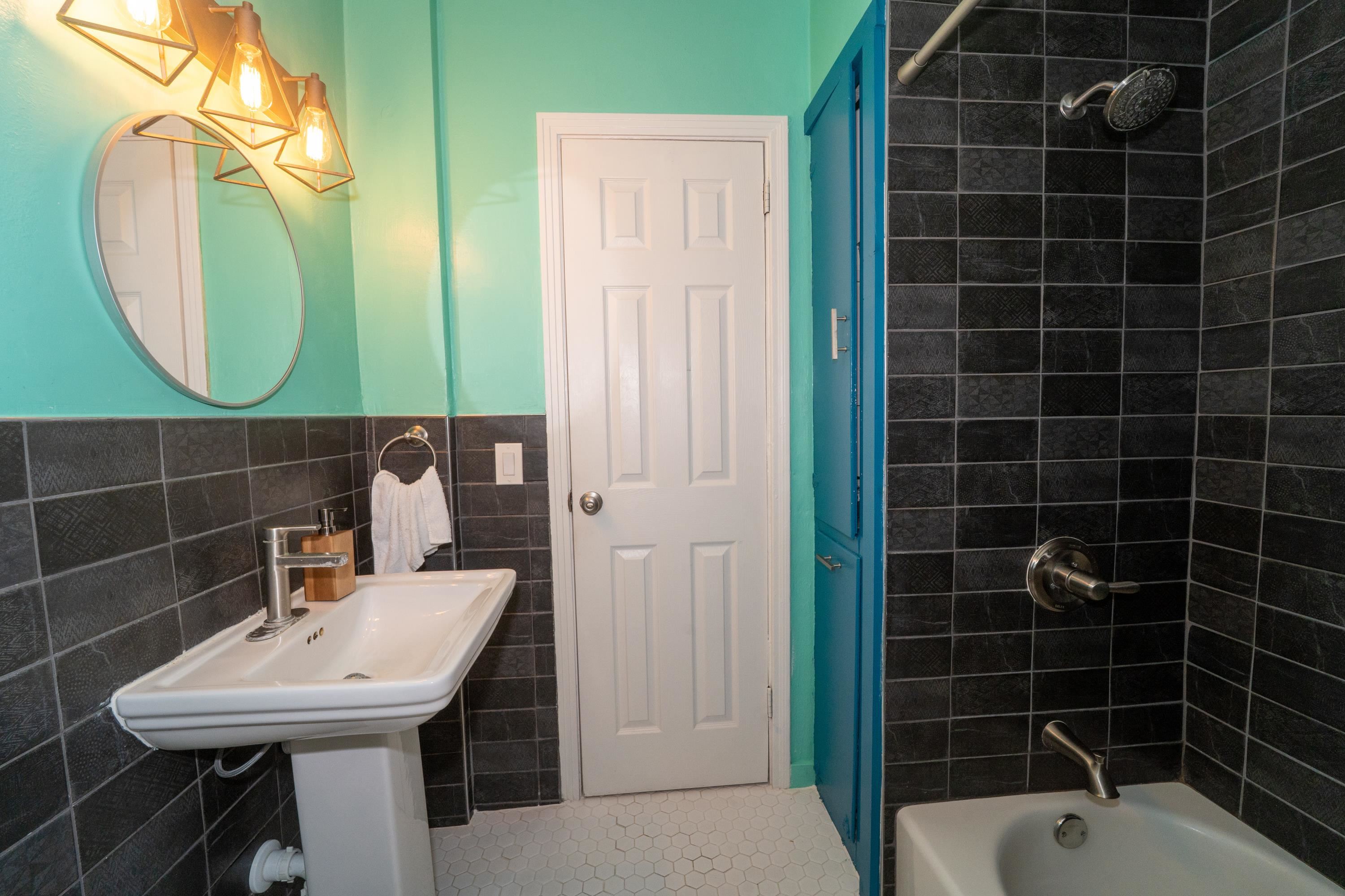 Image 20 of 39 For 6 Fancher Court