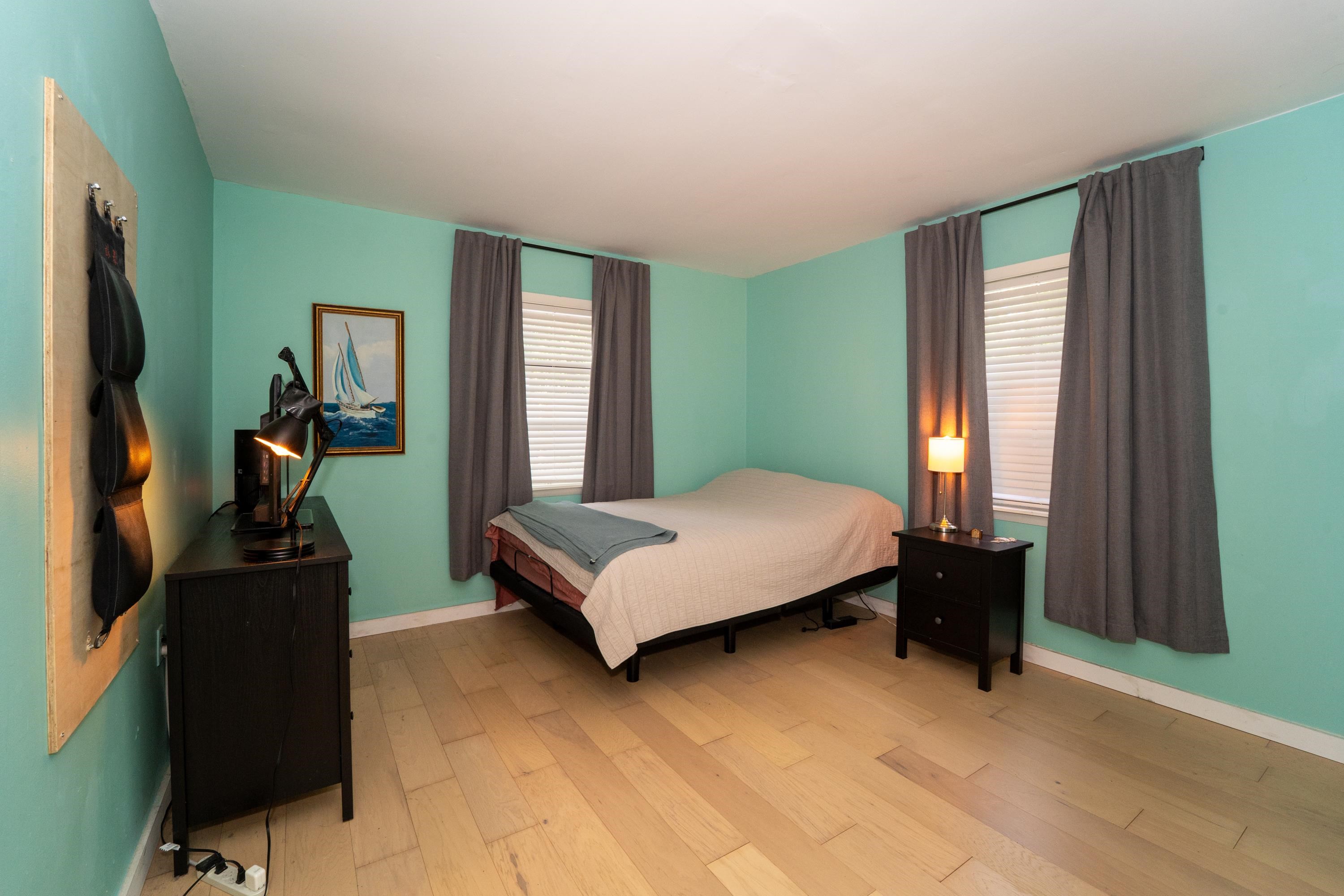 Image 25 of 39 For 6 Fancher Court