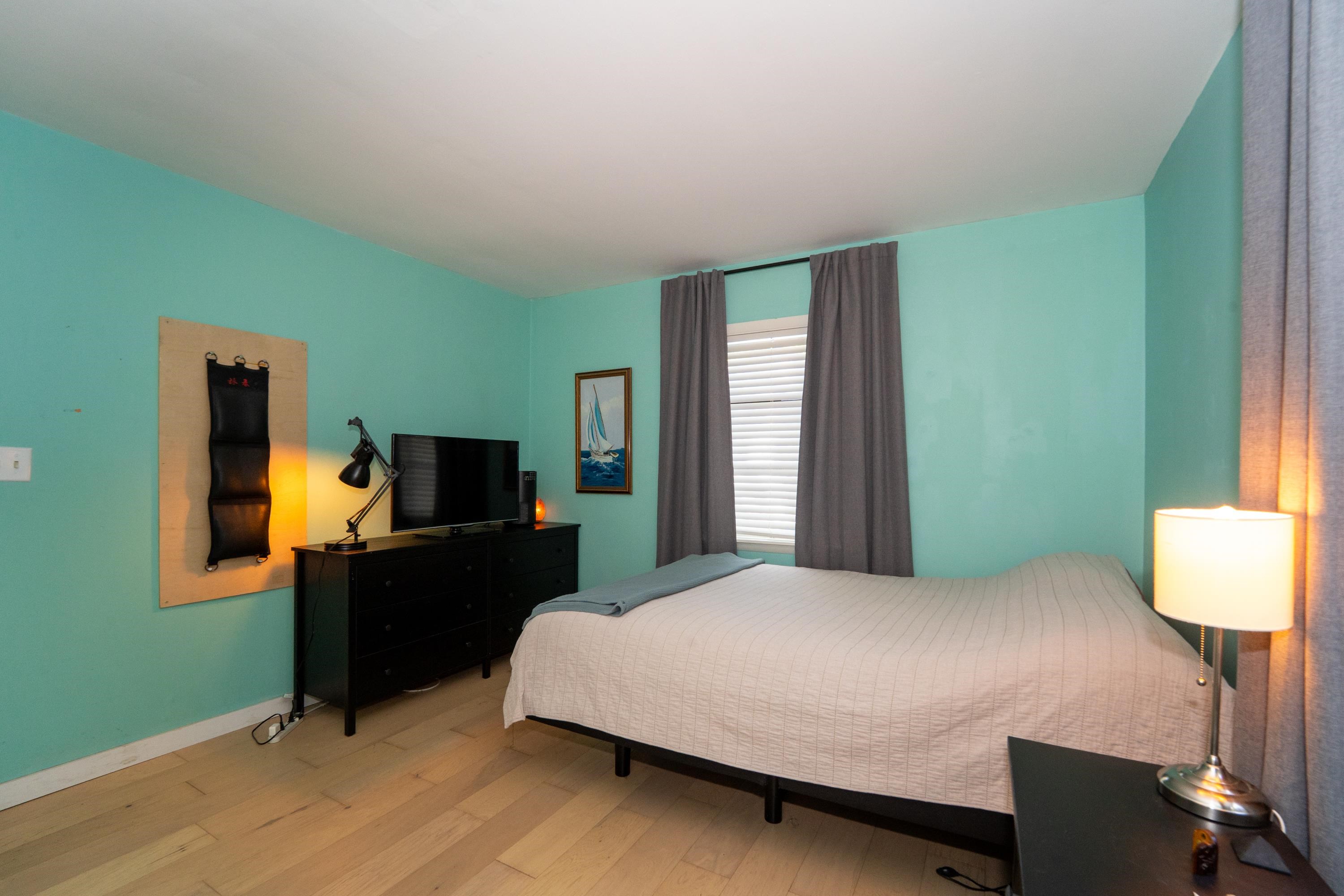 Image 26 of 39 For 6 Fancher Court