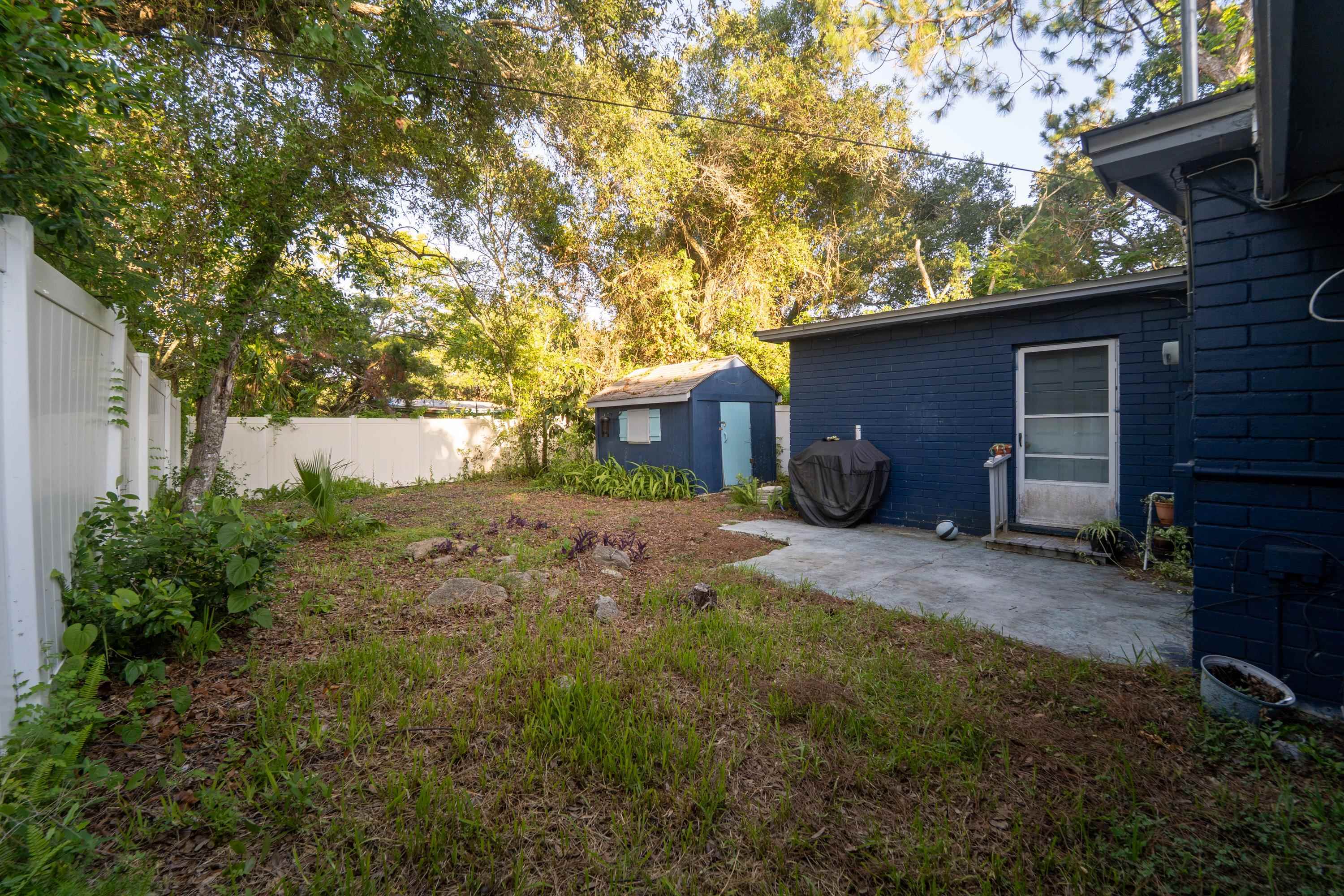 Image 29 of 39 For 6 Fancher Court