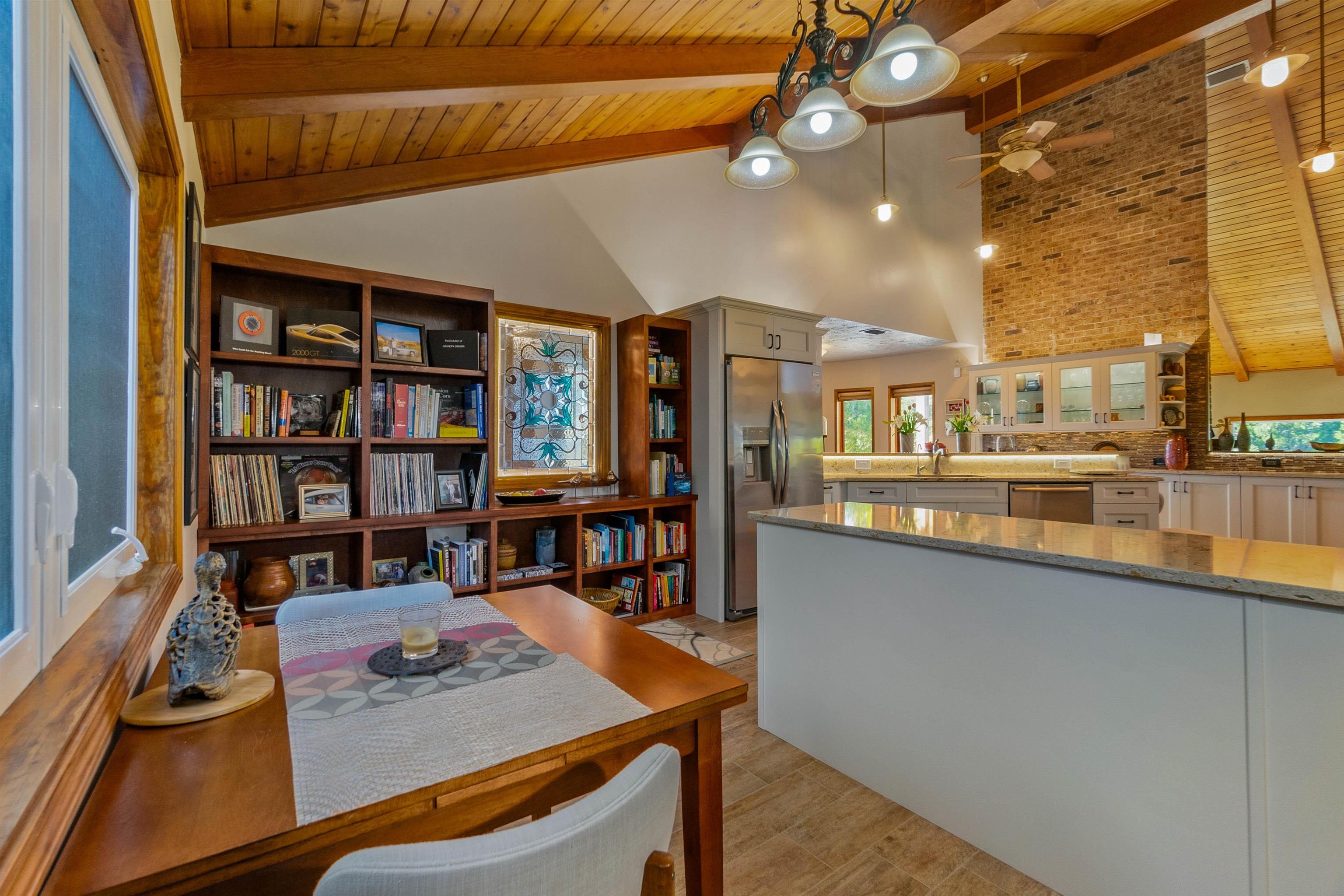 Image 16 of 66 For 160 Genung St W