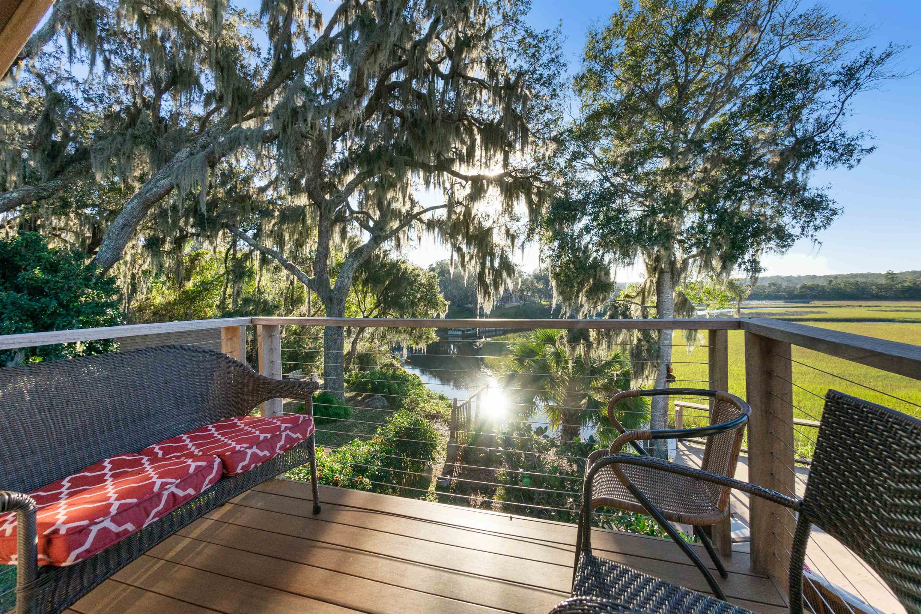 Image 22 of 66 For 160 Genung St W