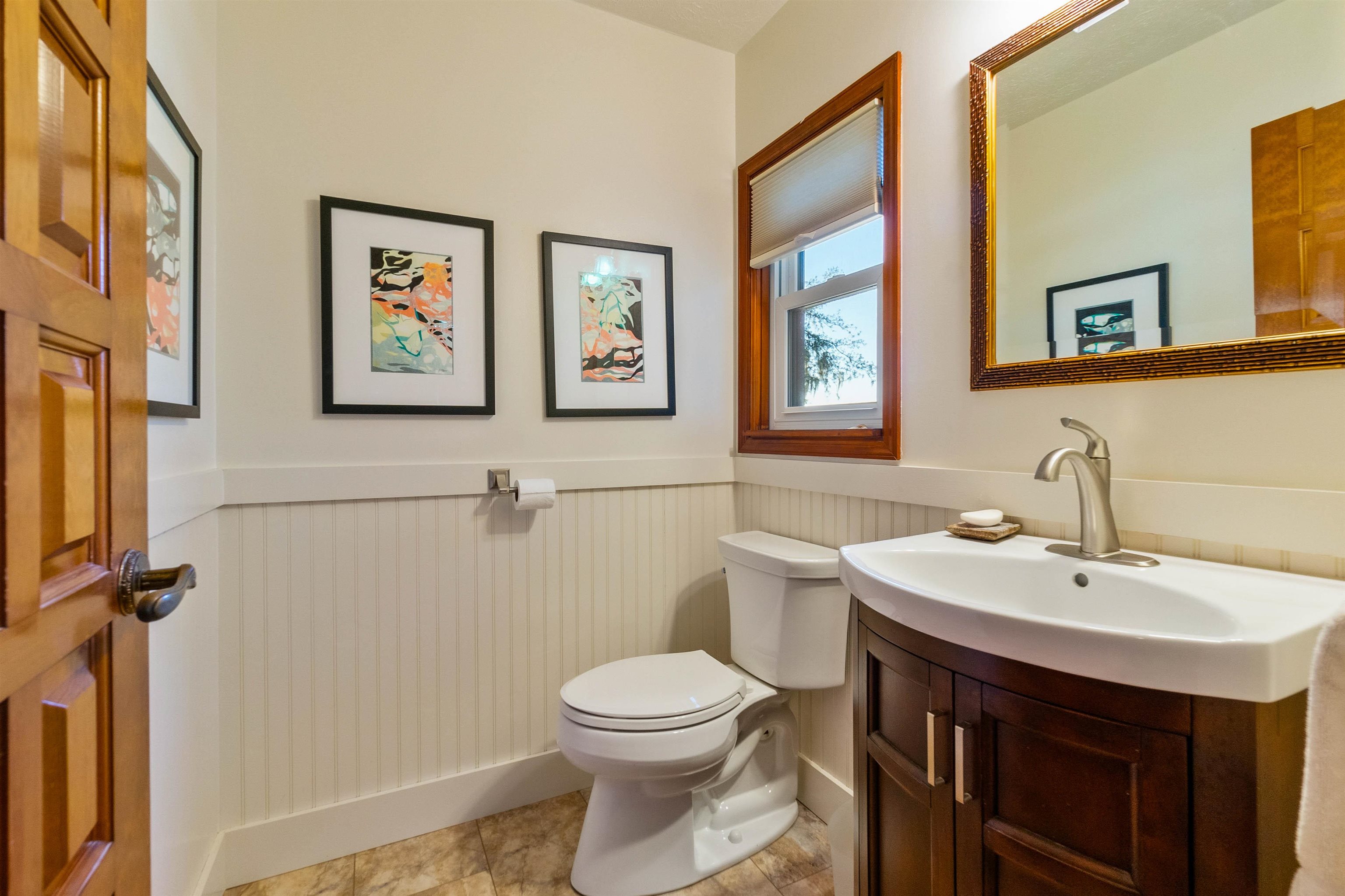 Image 25 of 66 For 160 Genung St W