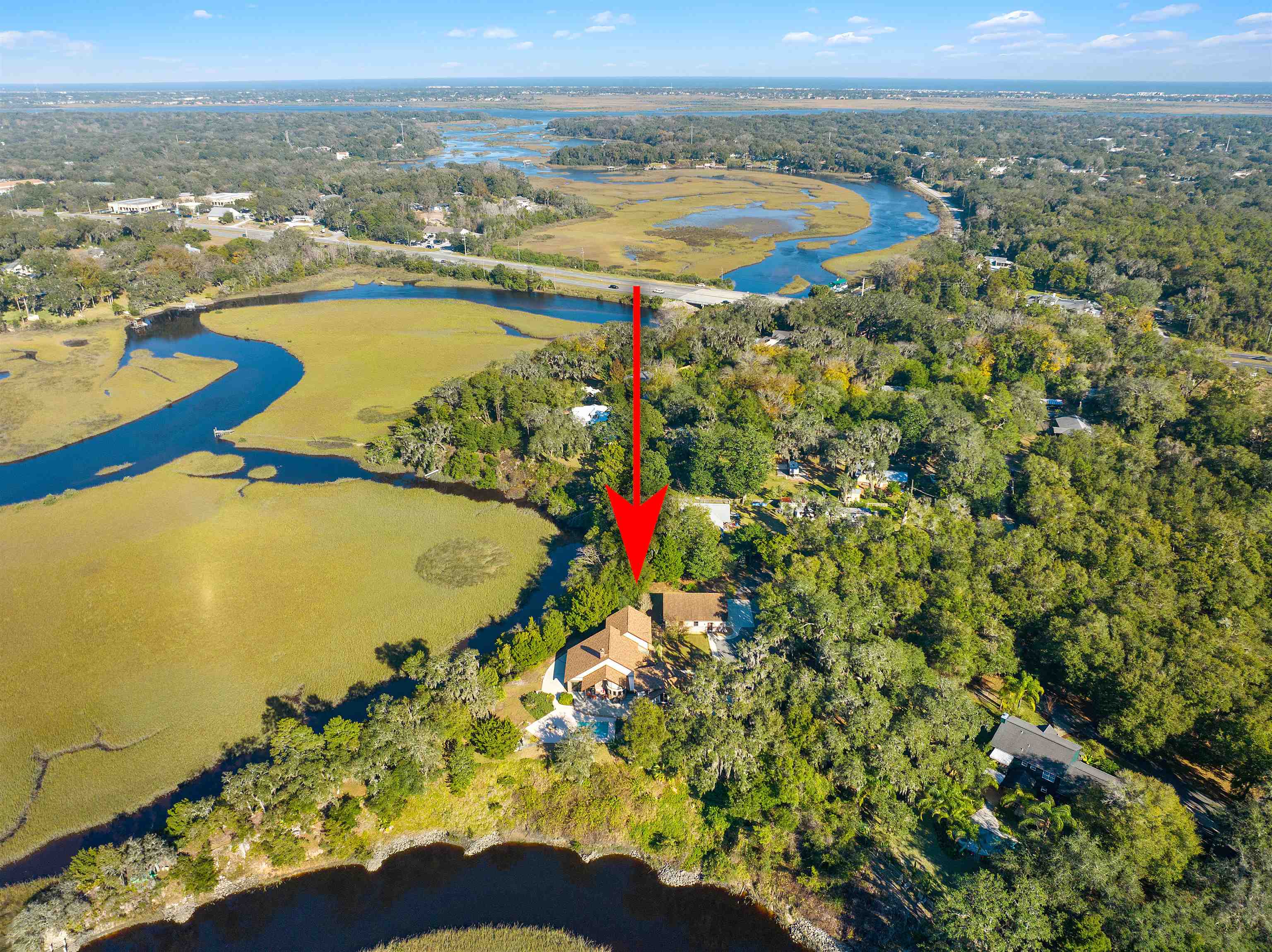 Image 3 of 66 For 160 Genung St W