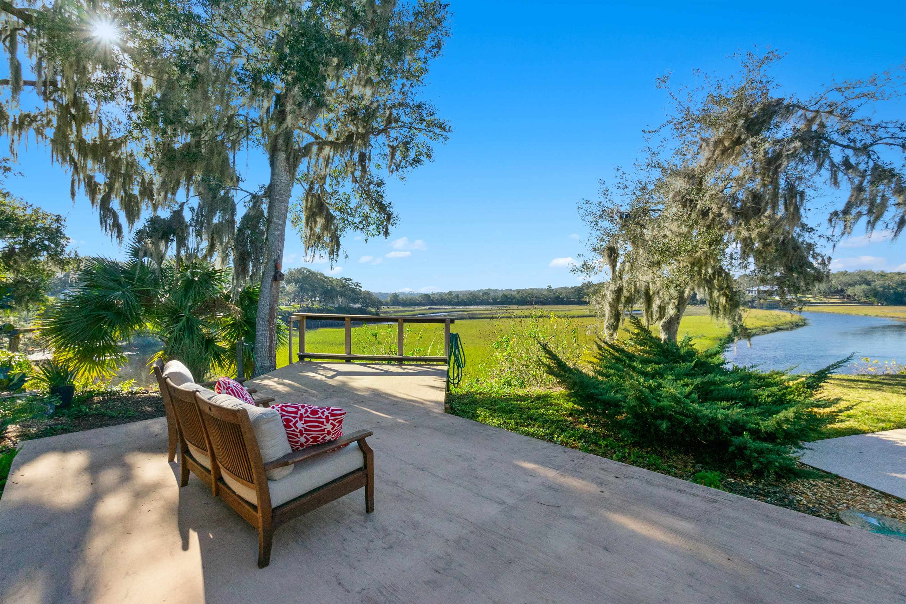 Image 36 of 66 For 160 Genung St W