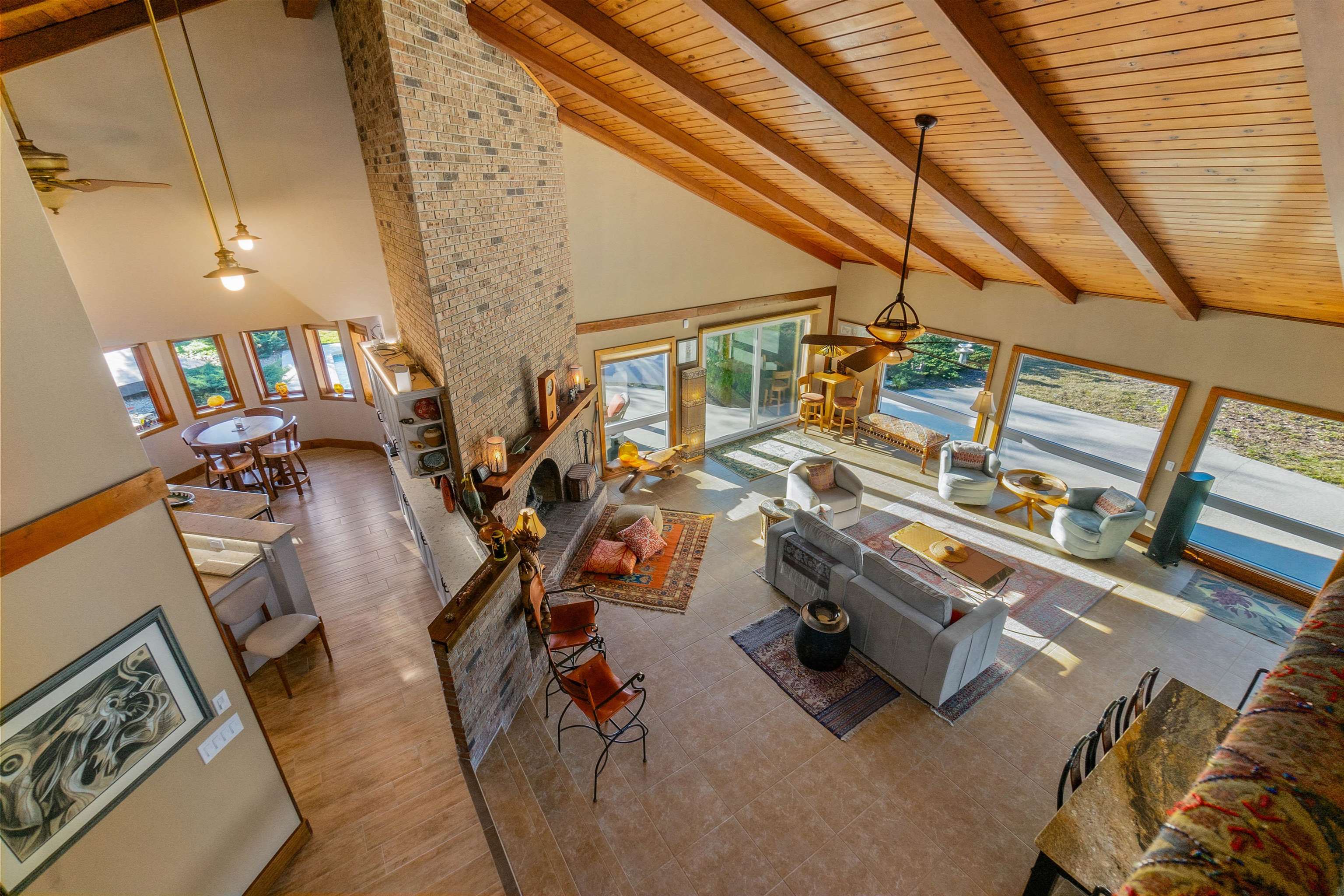 Image 42 of 66 For 160 Genung St W