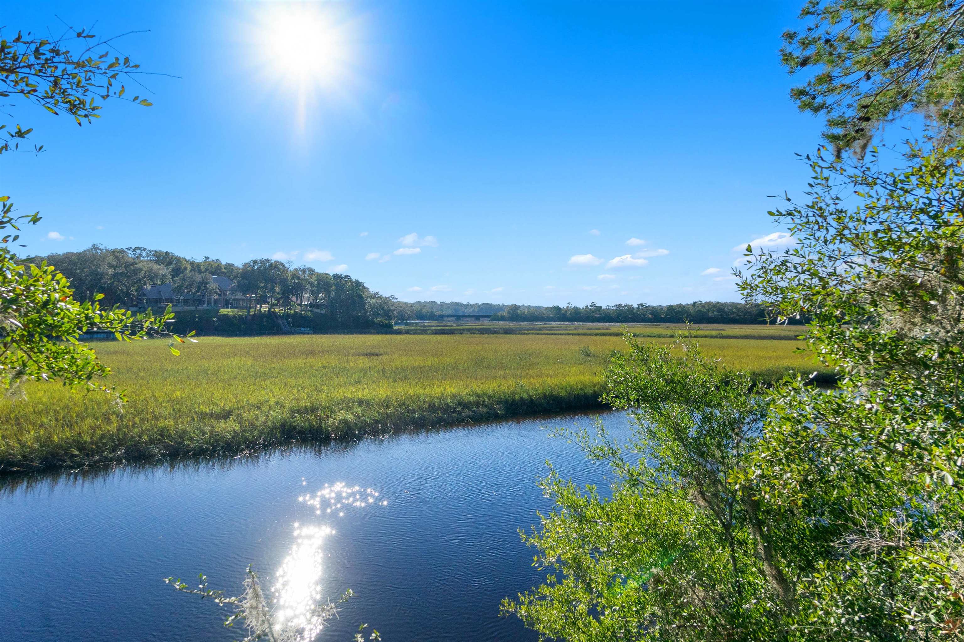 Image 61 of 66 For 160 Genung St W