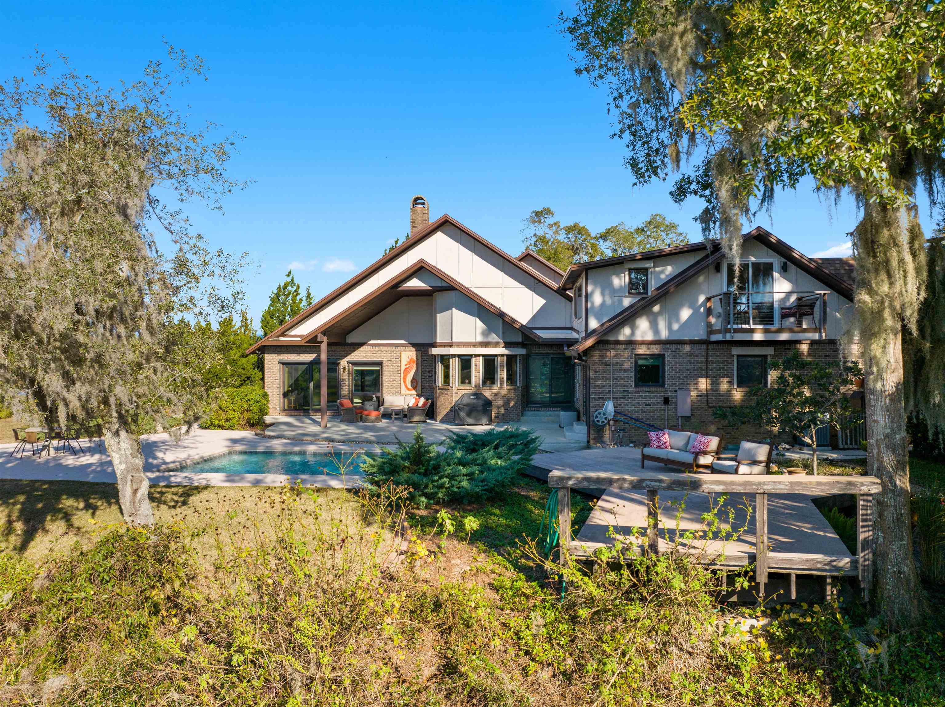 Image 65 of 66 For 160 Genung St W