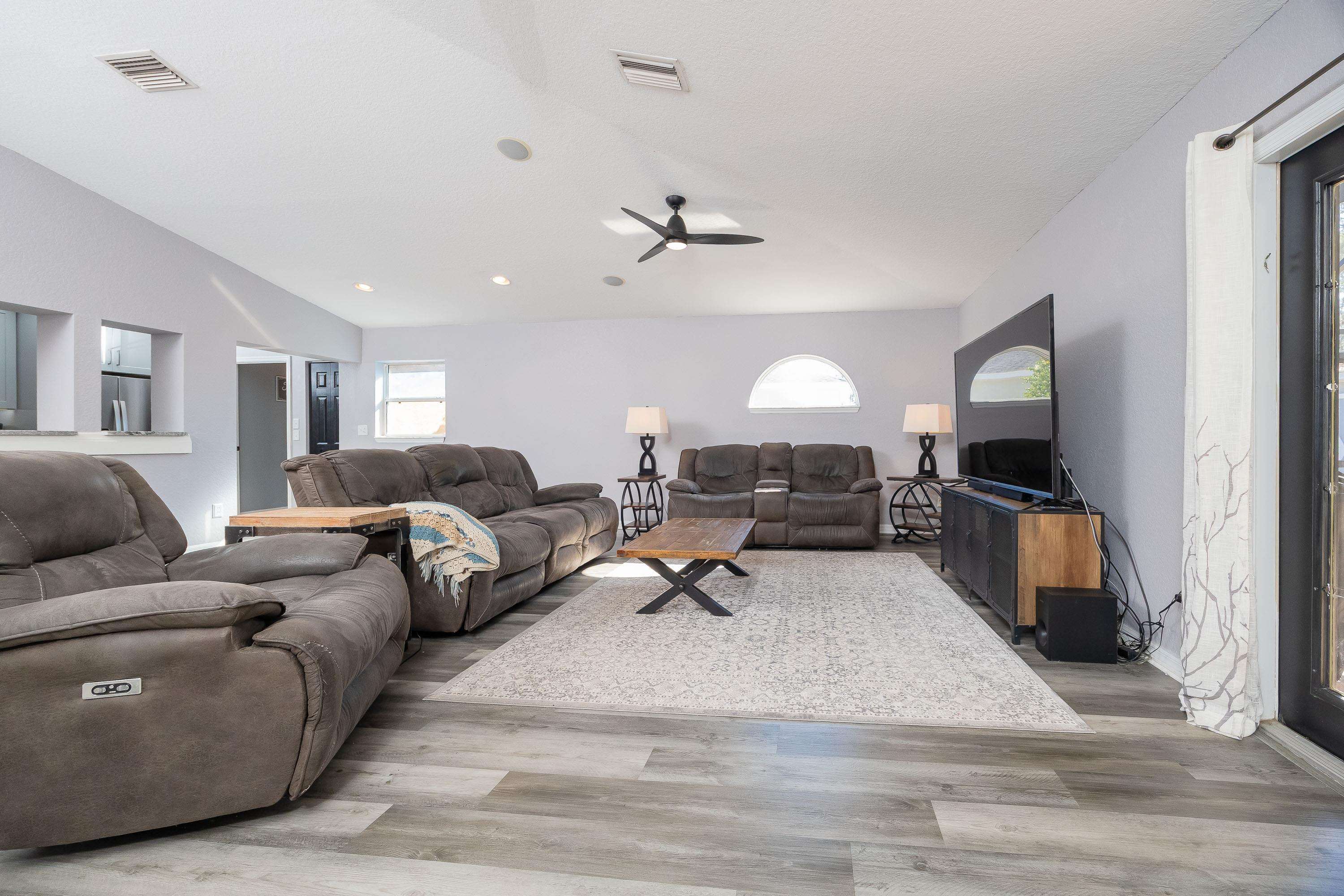 Image 22 of 50 For 5 Rippling Place