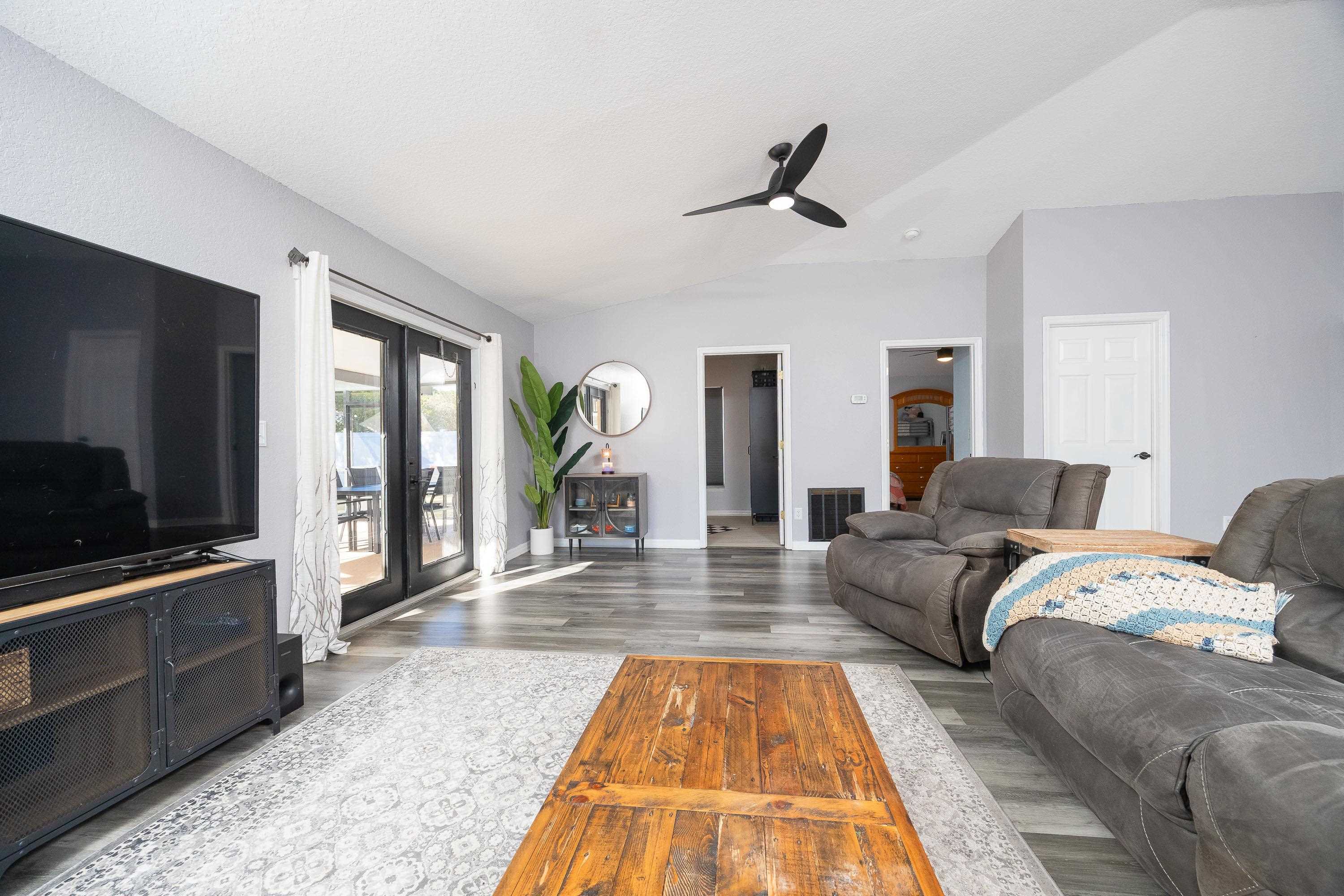 Image 23 of 50 For 5 Rippling Place