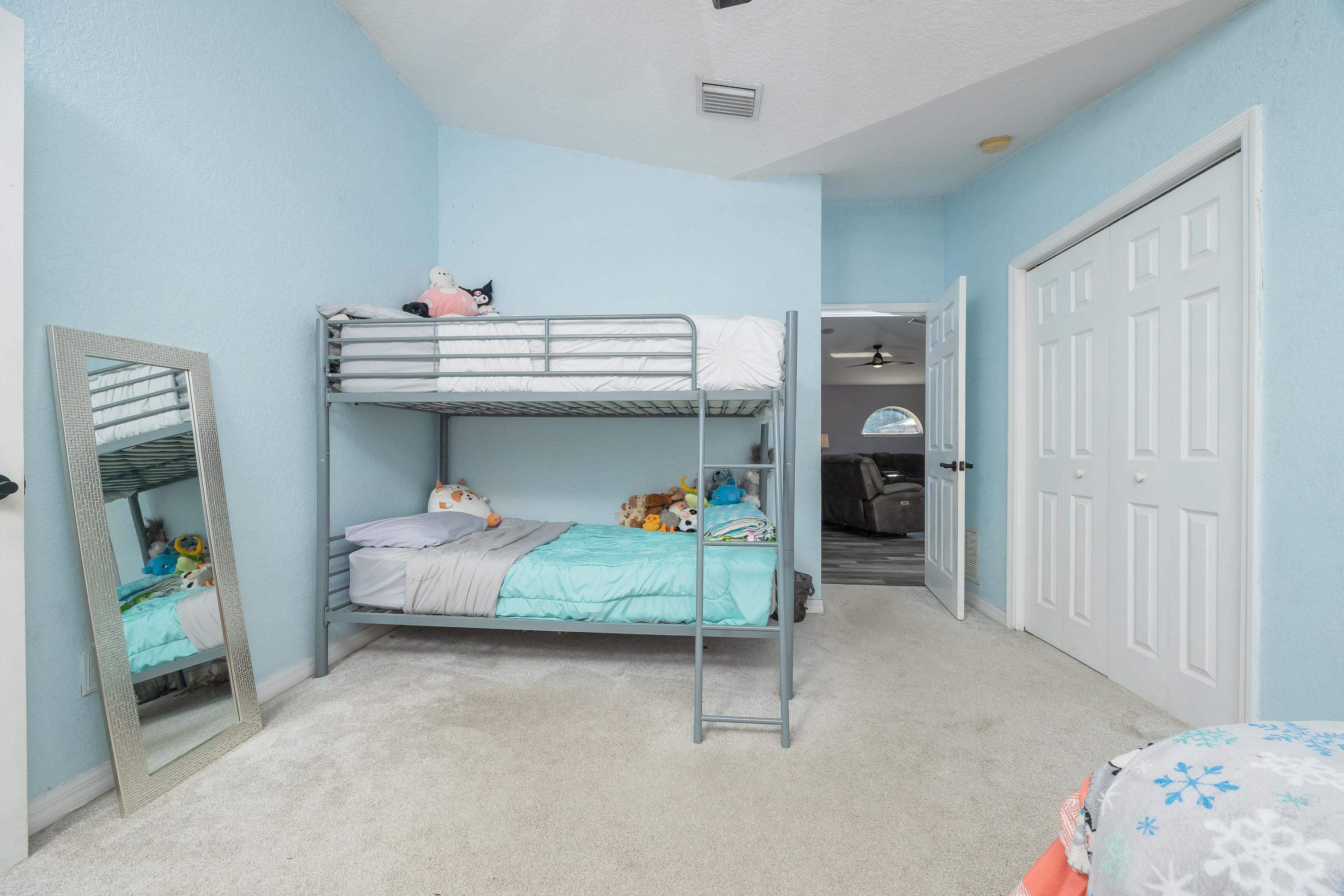 Image 35 of 50 For 5 Rippling Place