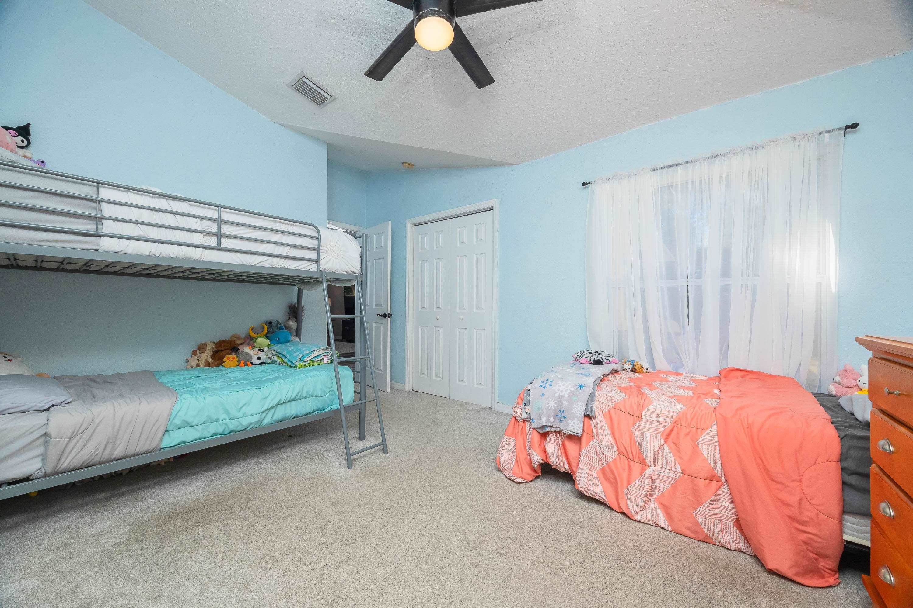 Image 36 of 50 For 5 Rippling Place