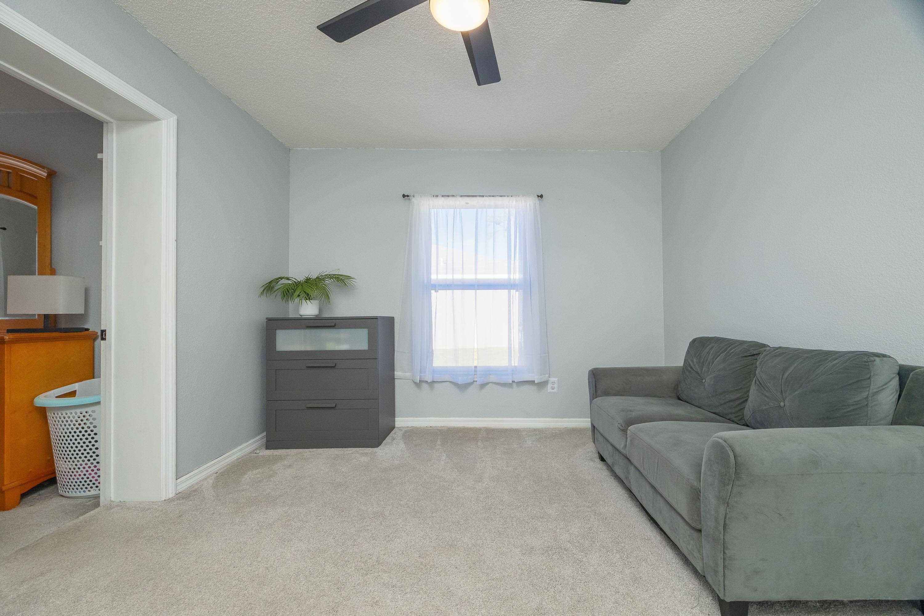 Image 39 of 50 For 5 Rippling Place