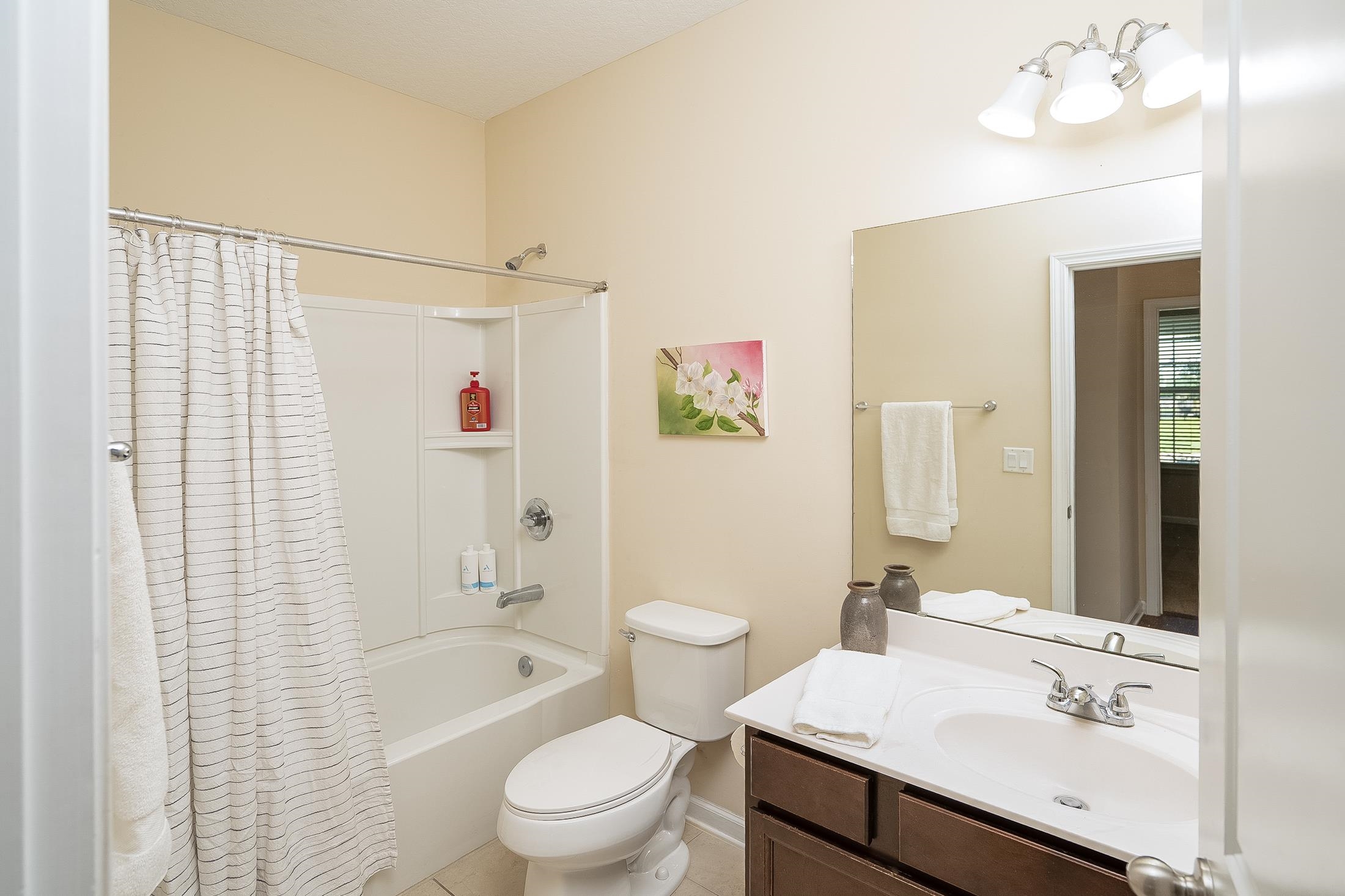 Image 36 of 63 For 406 Hutchinson Ln