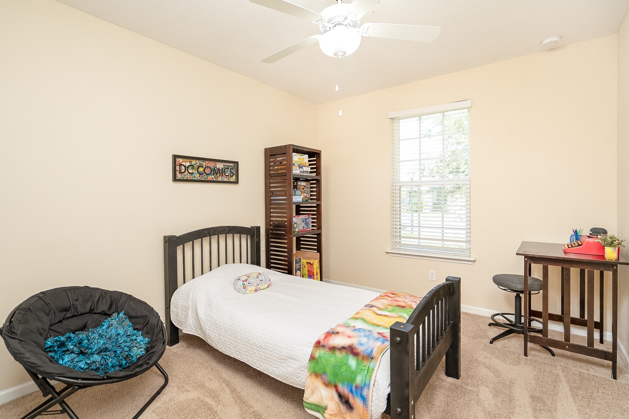 Image 39 of 63 For 406 Hutchinson Ln