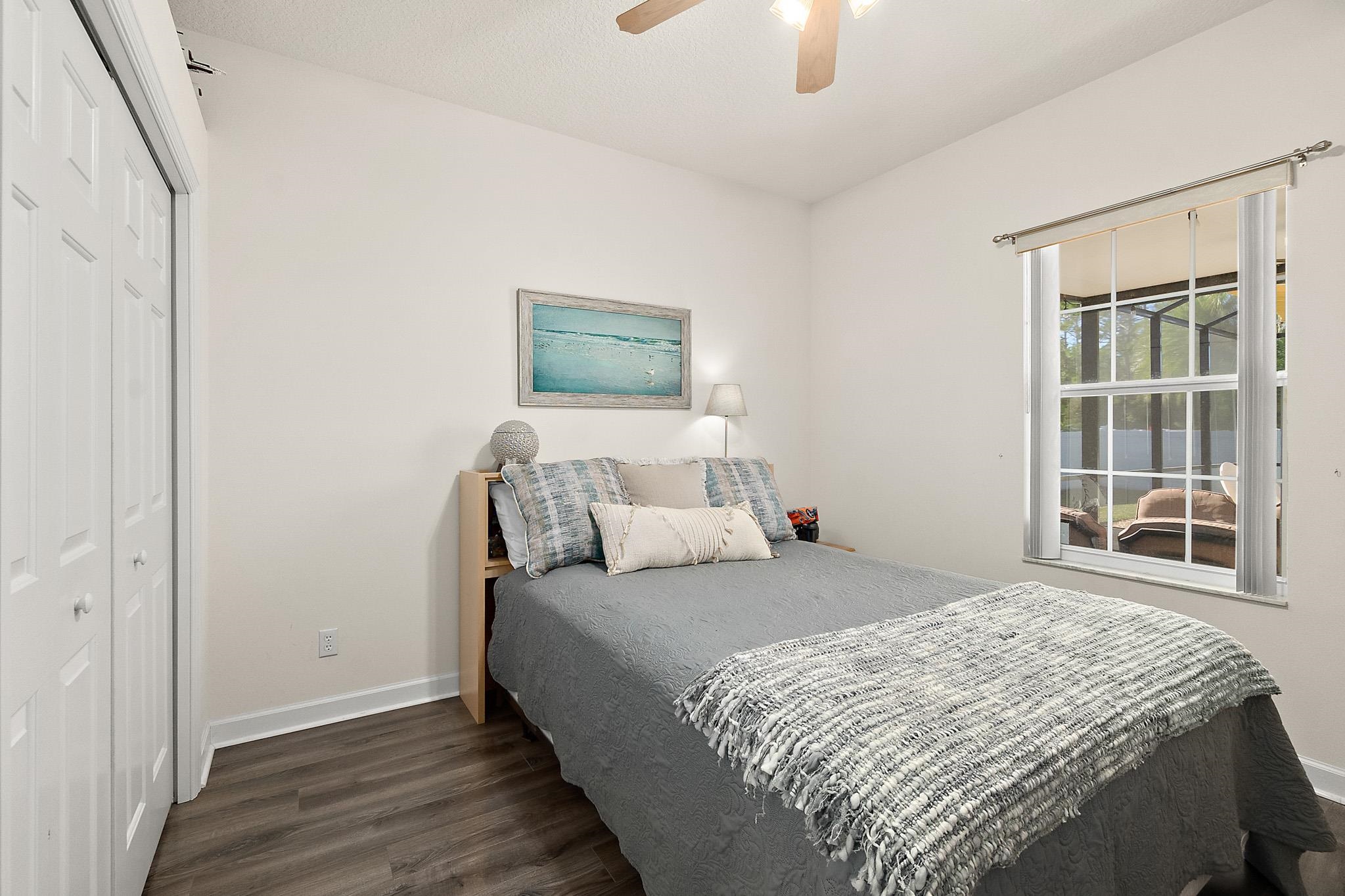 Image 25 of 41 For 2 Walnut Pl