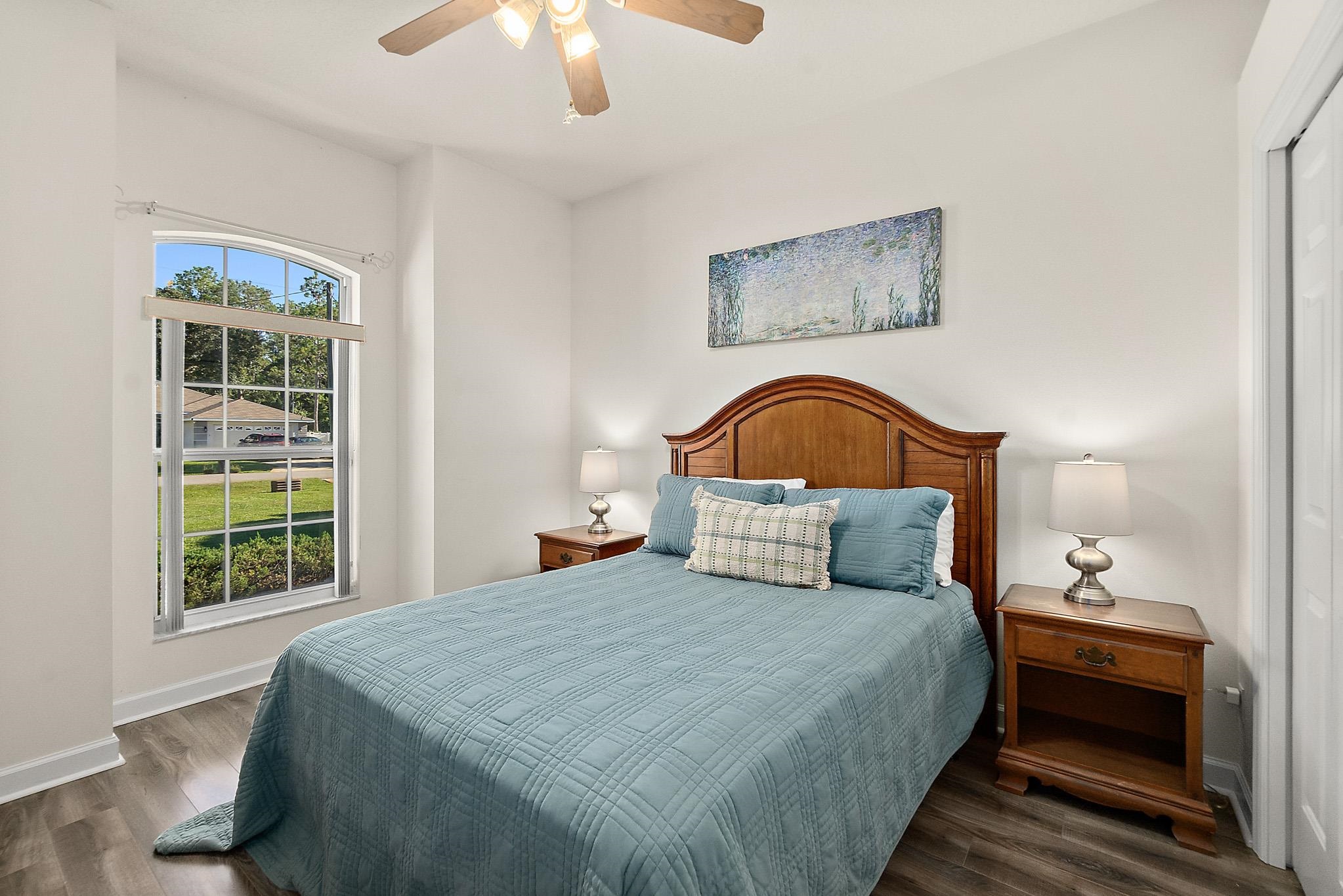 Image 27 of 41 For 2 Walnut Pl