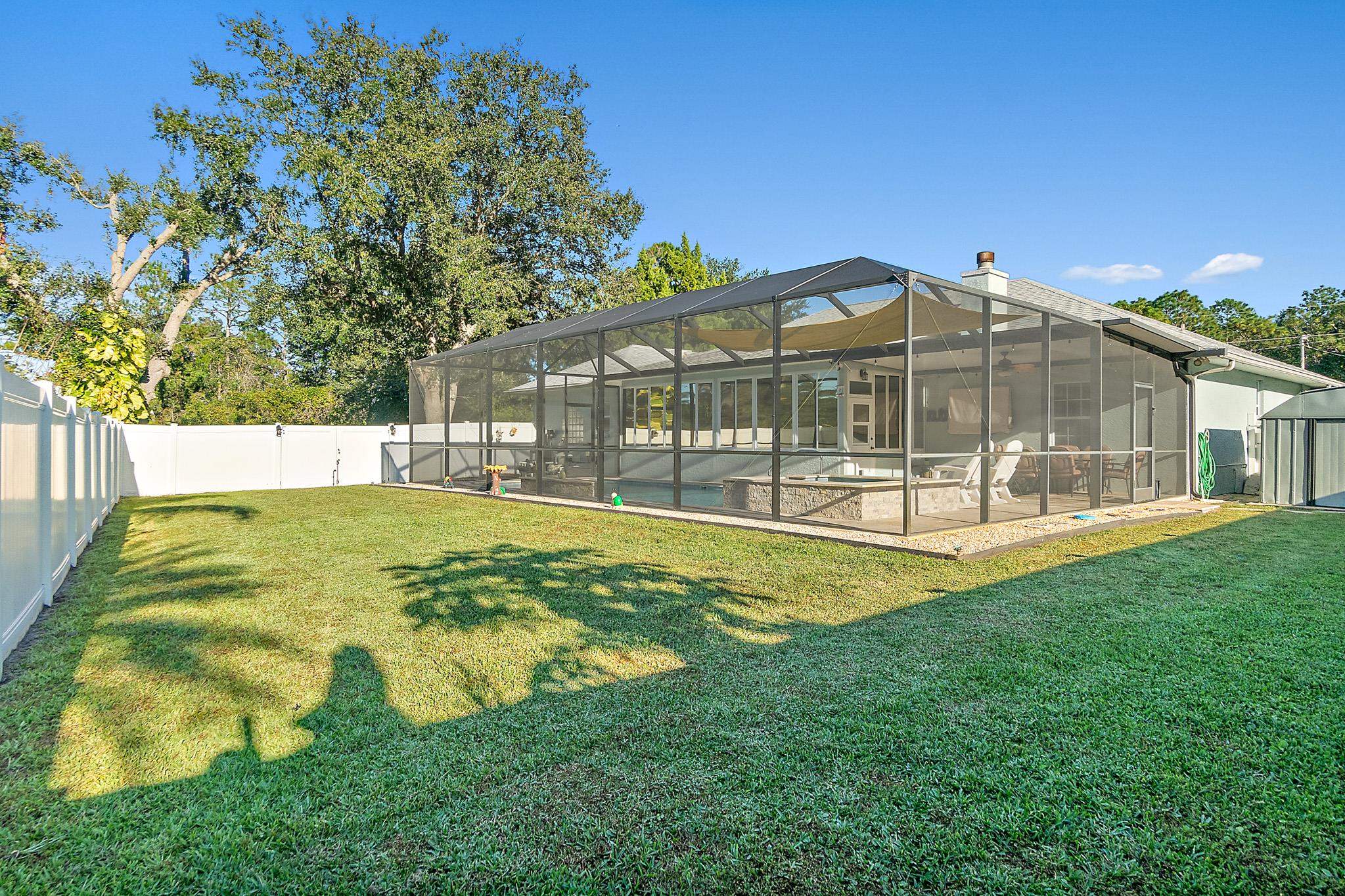 Image 7 of 41 For 2 Walnut Pl