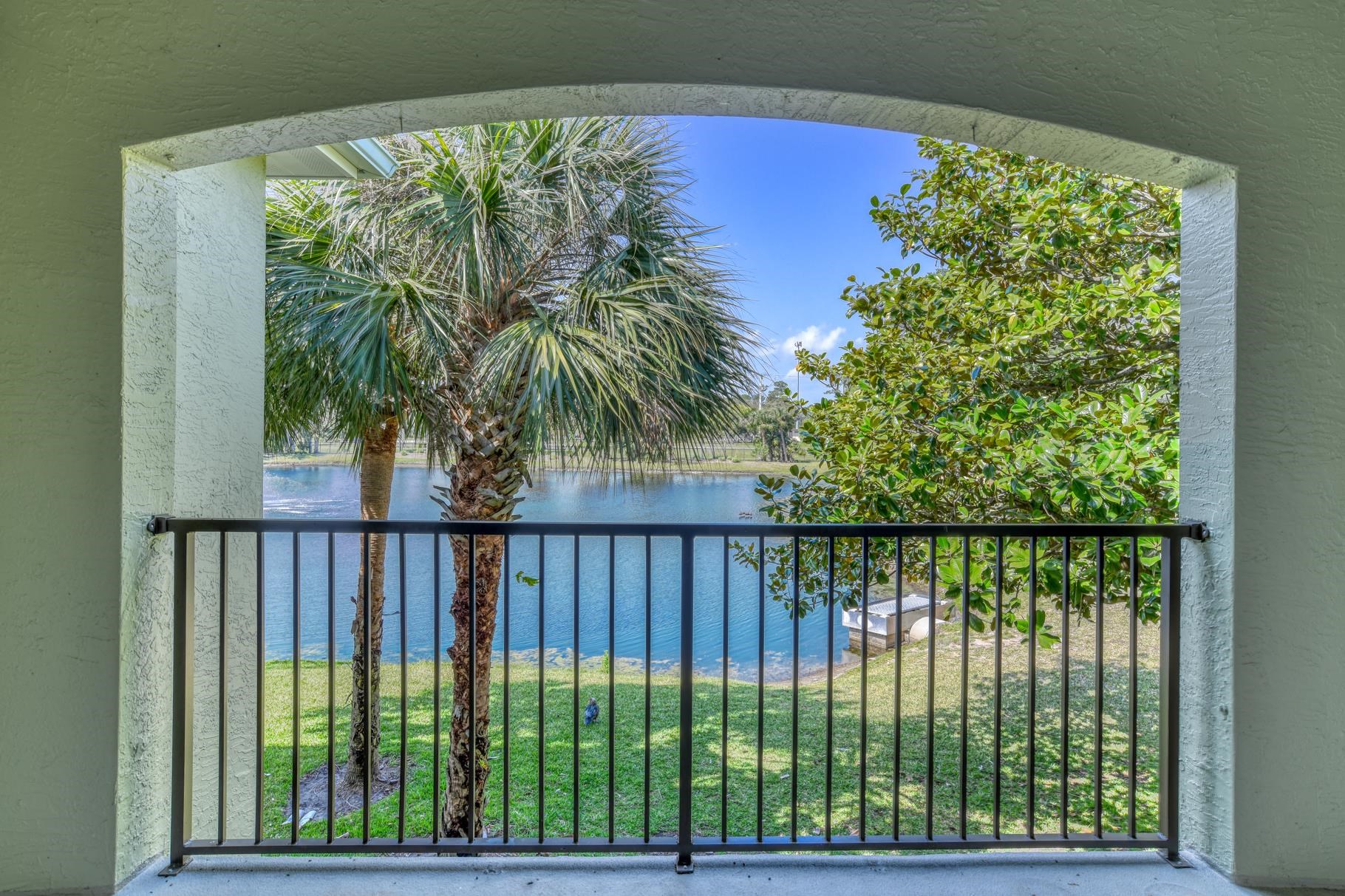 Image 2 of 44 For 3015 Aqua Vista Lane  127 W-gara