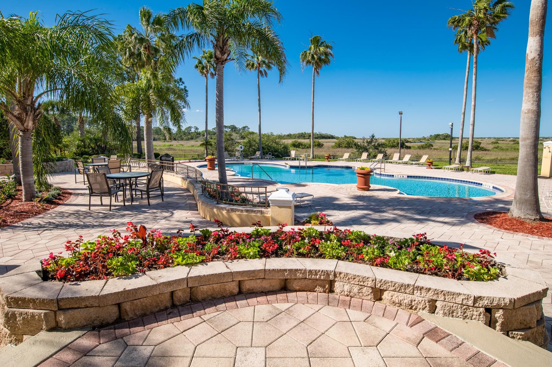 Image 38 of 44 For 3015 Aqua Vista Lane  127 W-gara