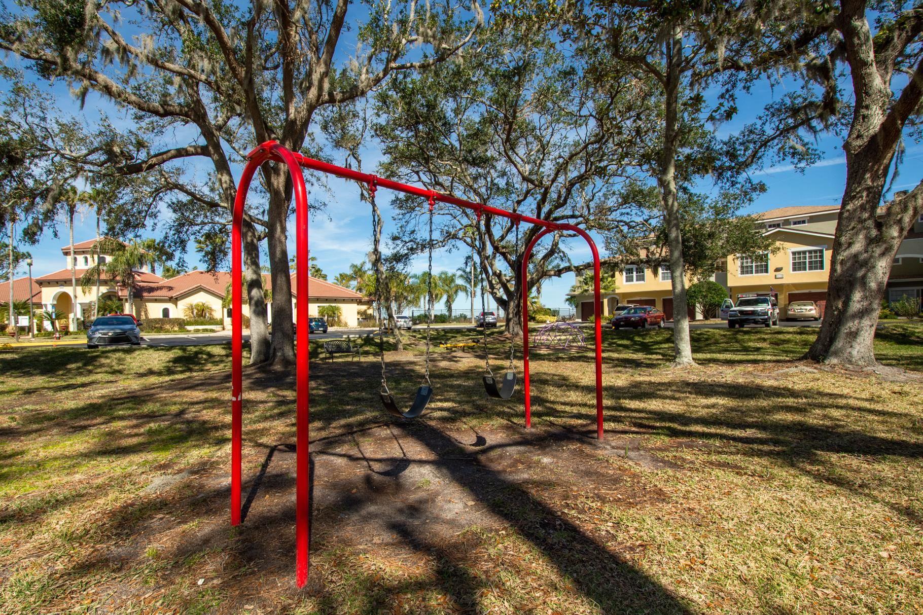 Image 42 of 44 For 3015 Aqua Vista Lane  127 W-gara