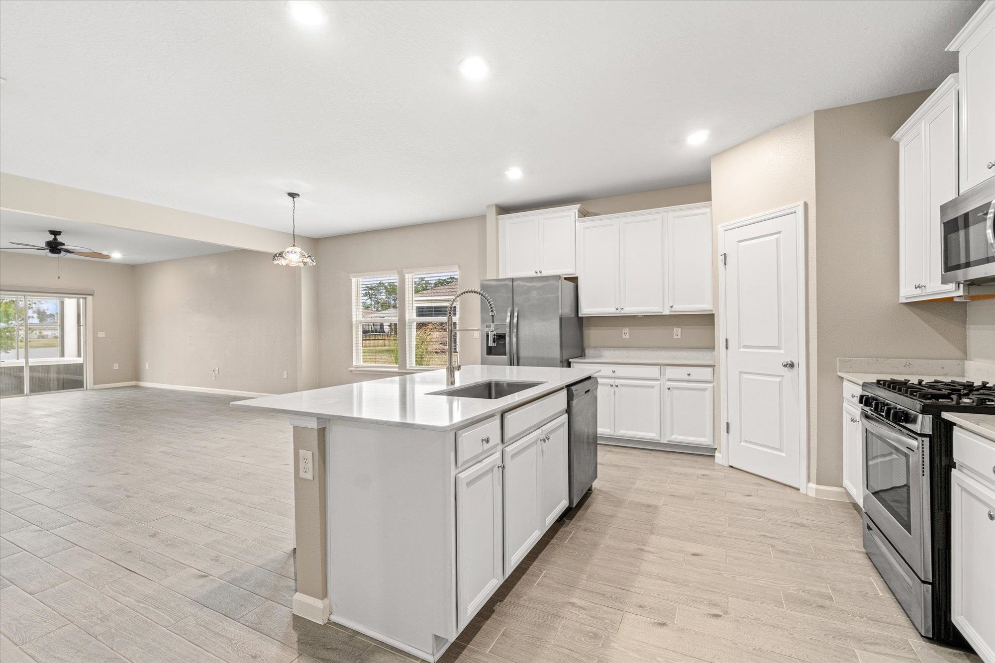 Image 12 of 60 For 204 Field Flower Way