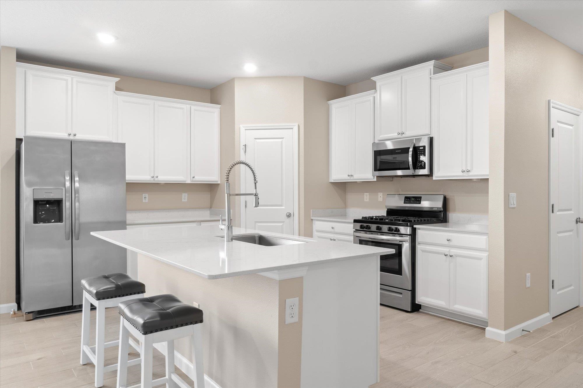 Image 15 of 60 For 204 Field Flower Way