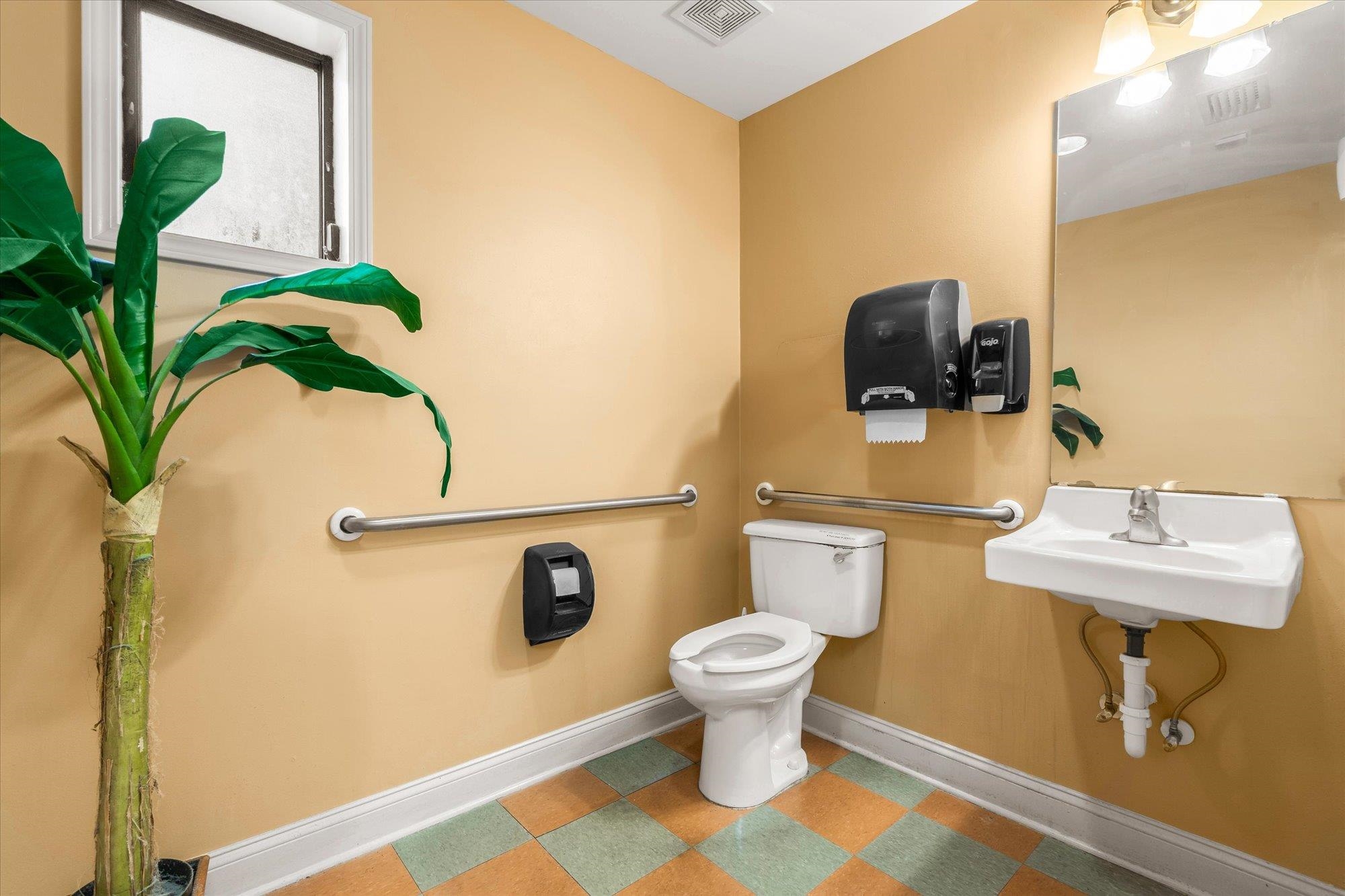 Image 15 of 52 For 9 San Bartola Dr