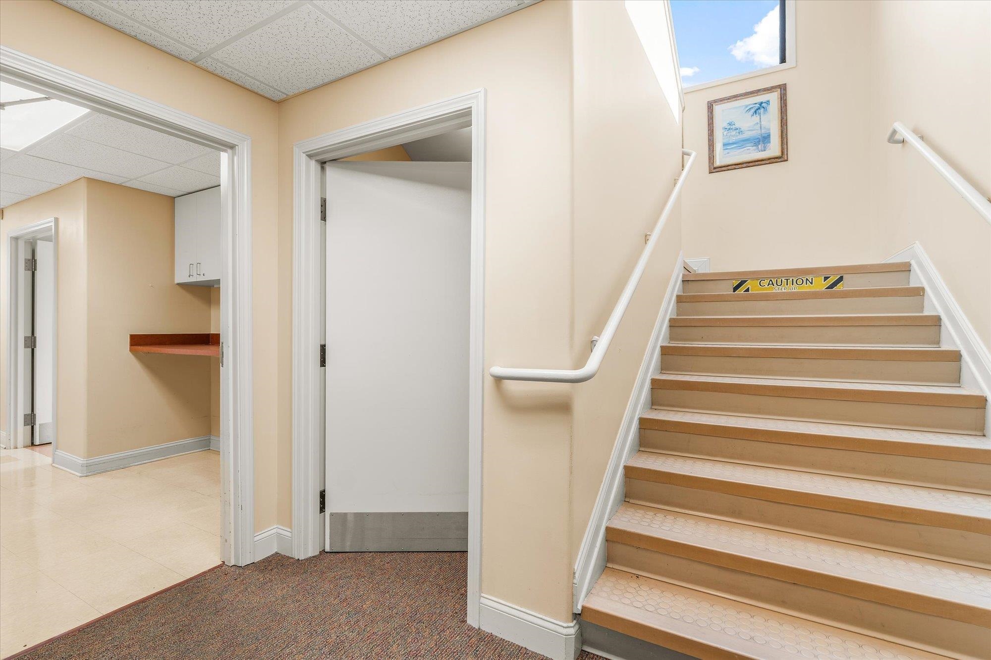 Image 23 of 52 For 9 San Bartola Dr