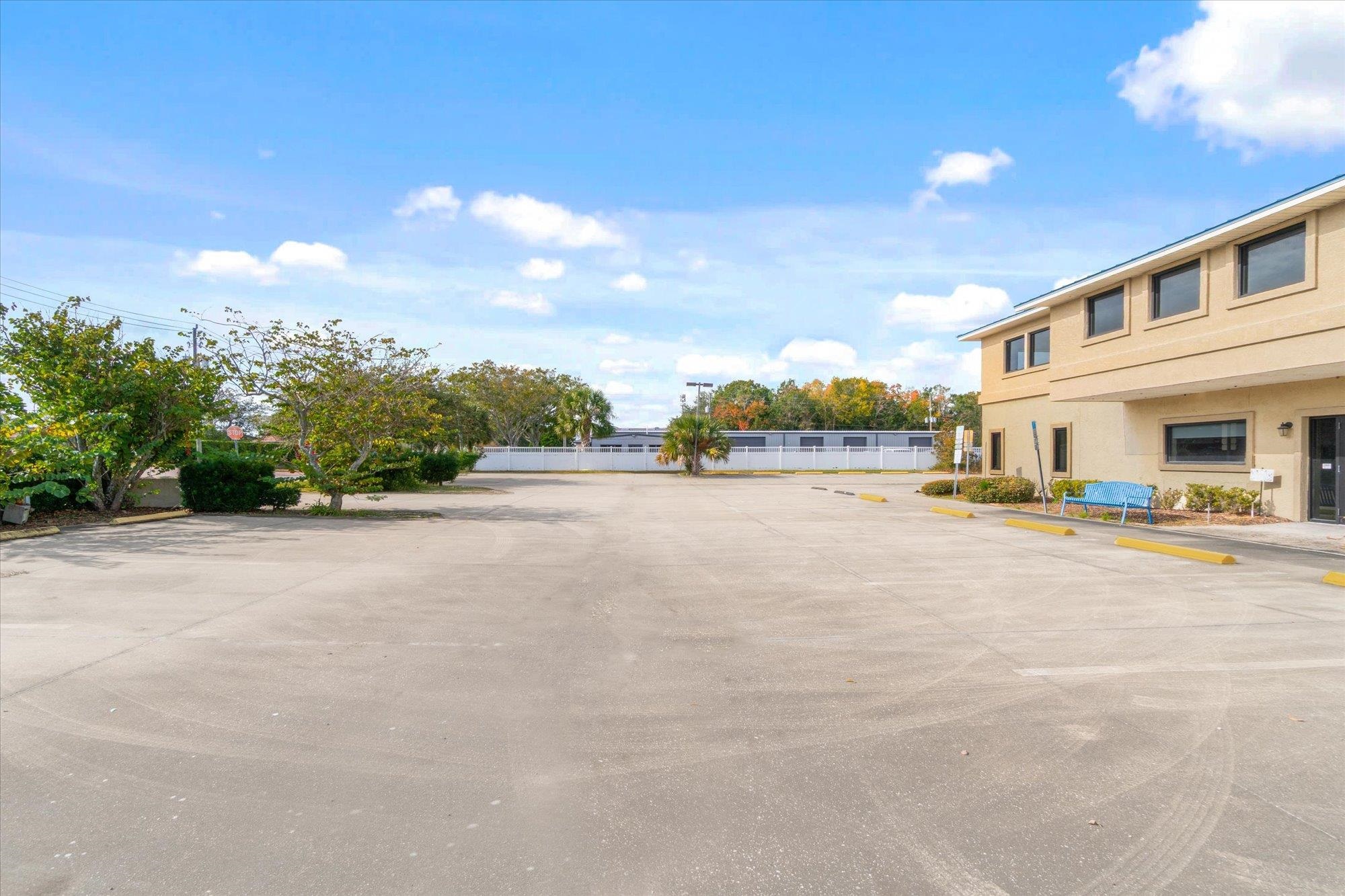 Image 39 of 52 For 9 San Bartola Dr