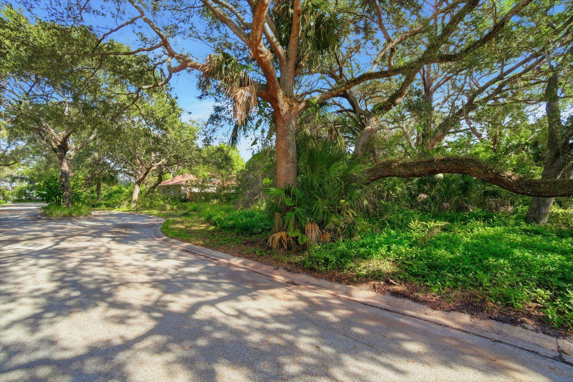 Image 2 of 17 For 44 Ocean Pines Dr.