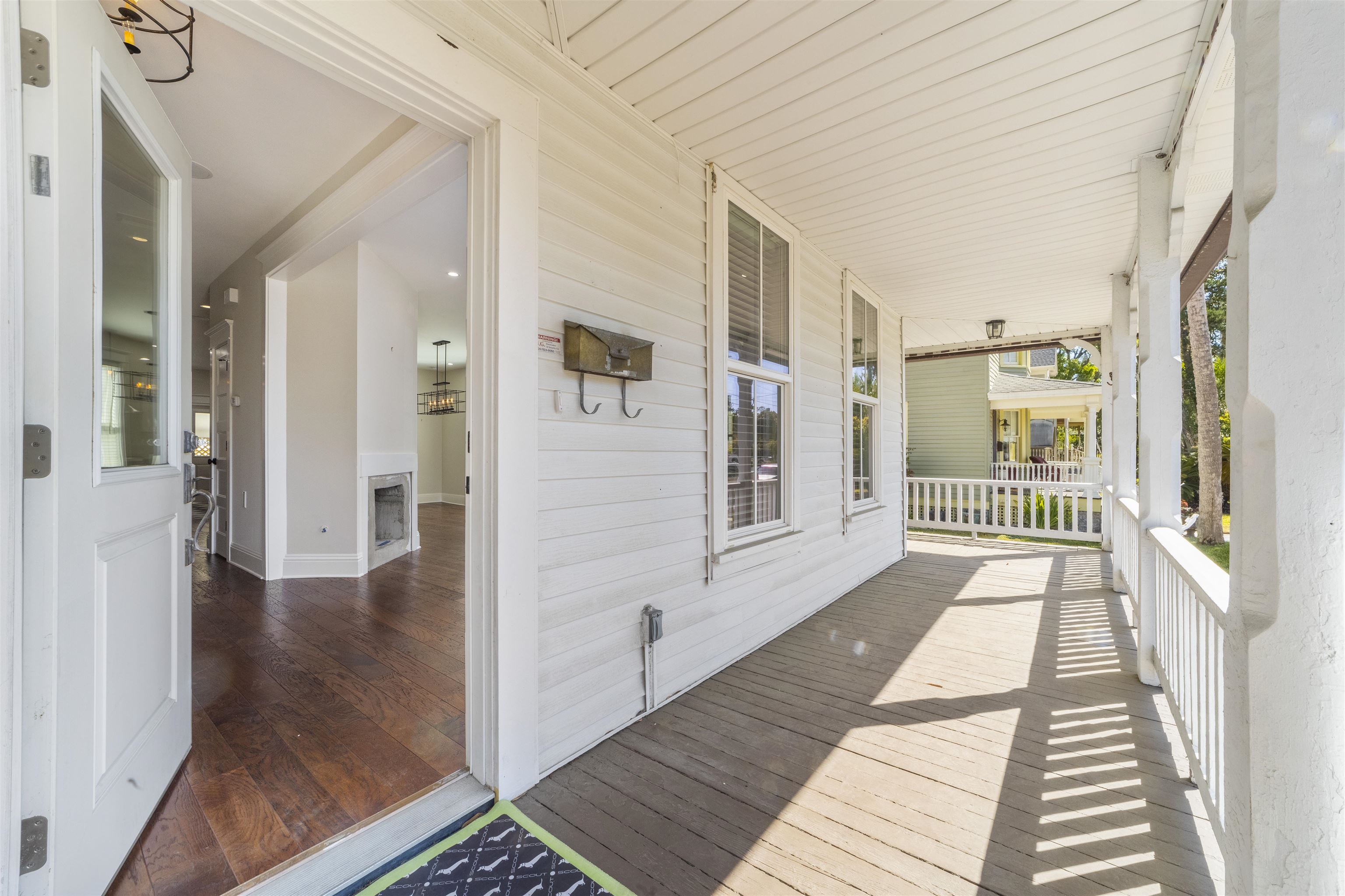 Image 14 of 51 For 44 Carrera Street