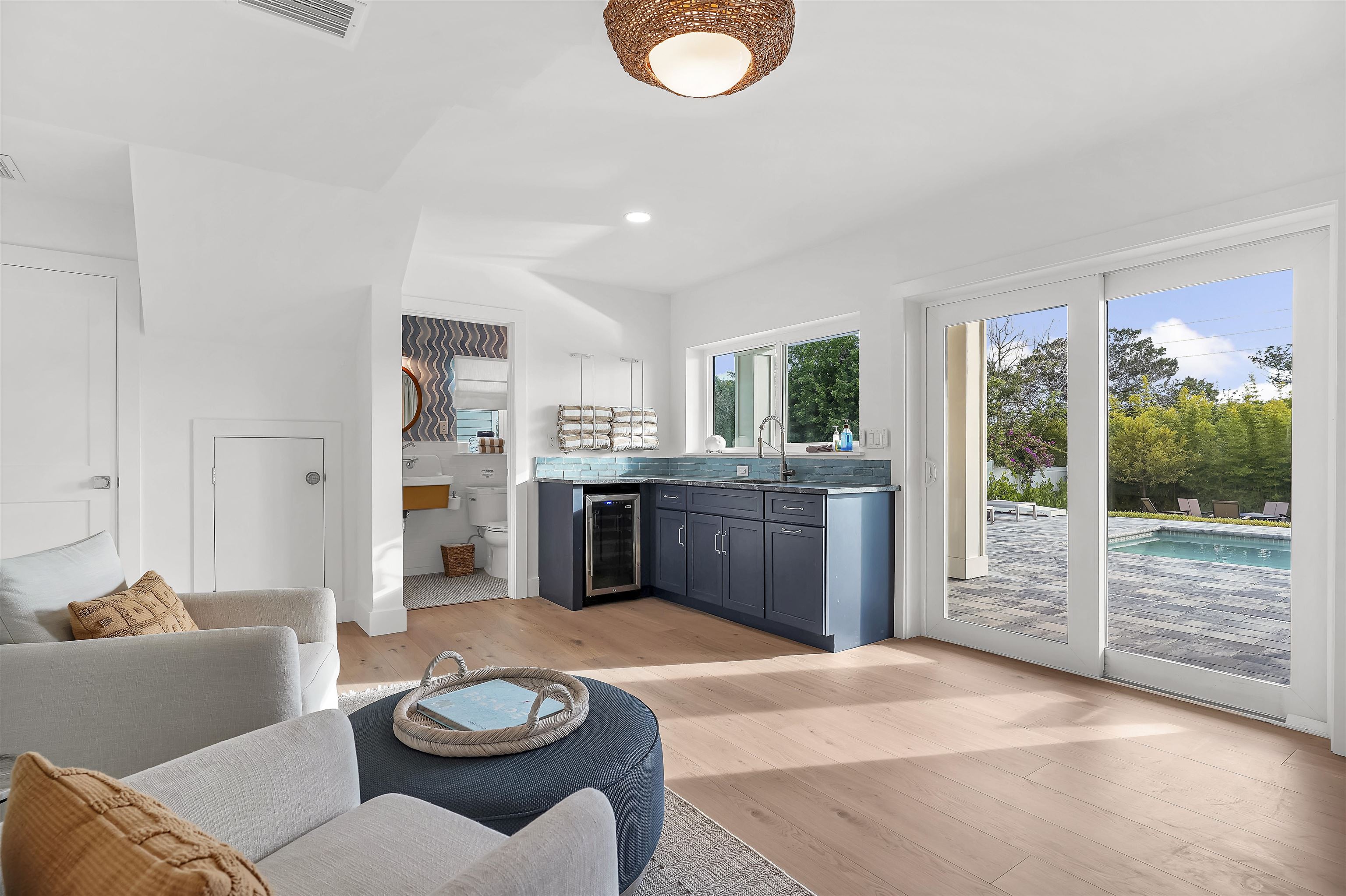 Image 13 of 56 For 6435 Broward St