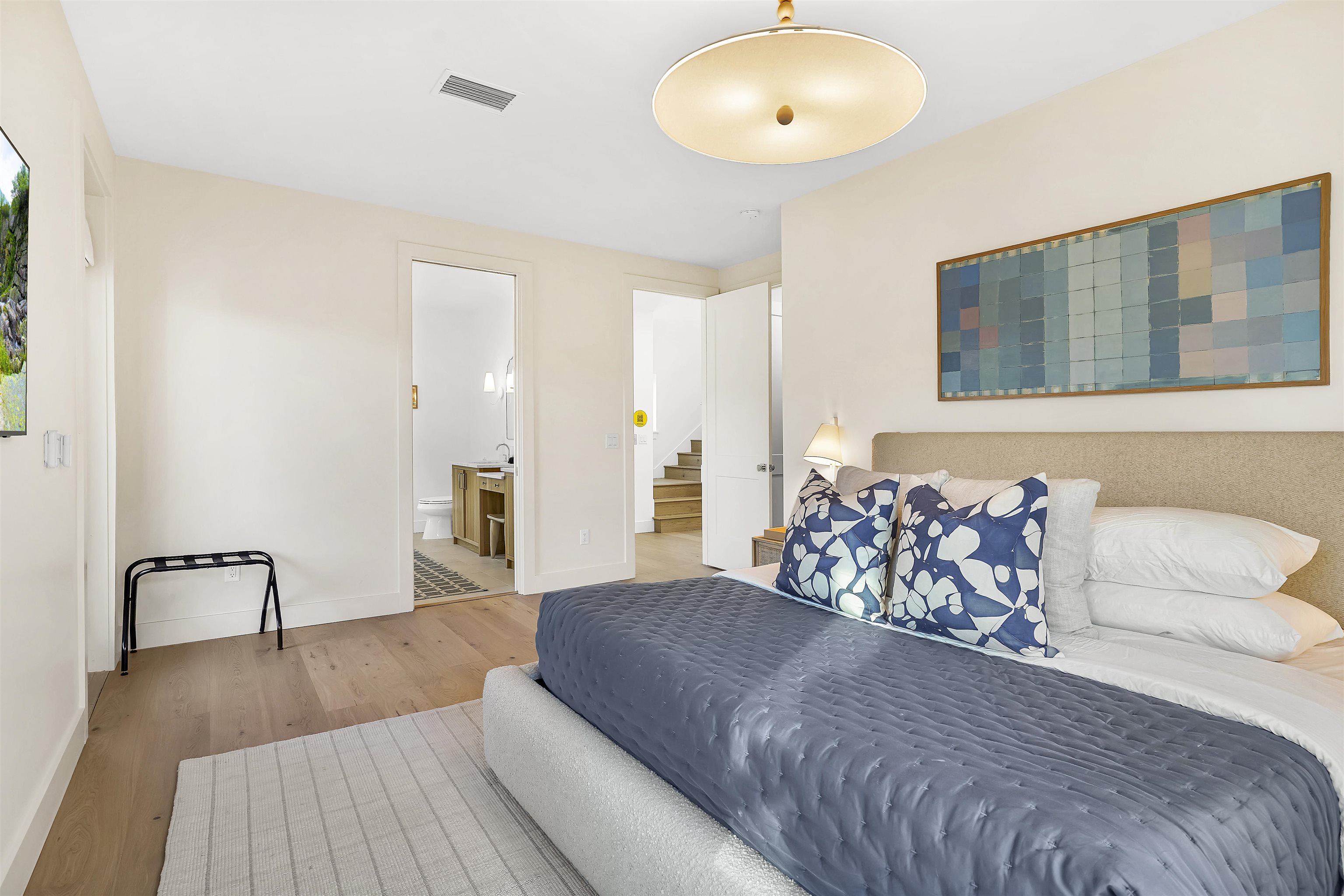 Image 17 of 56 For 6435 Broward St