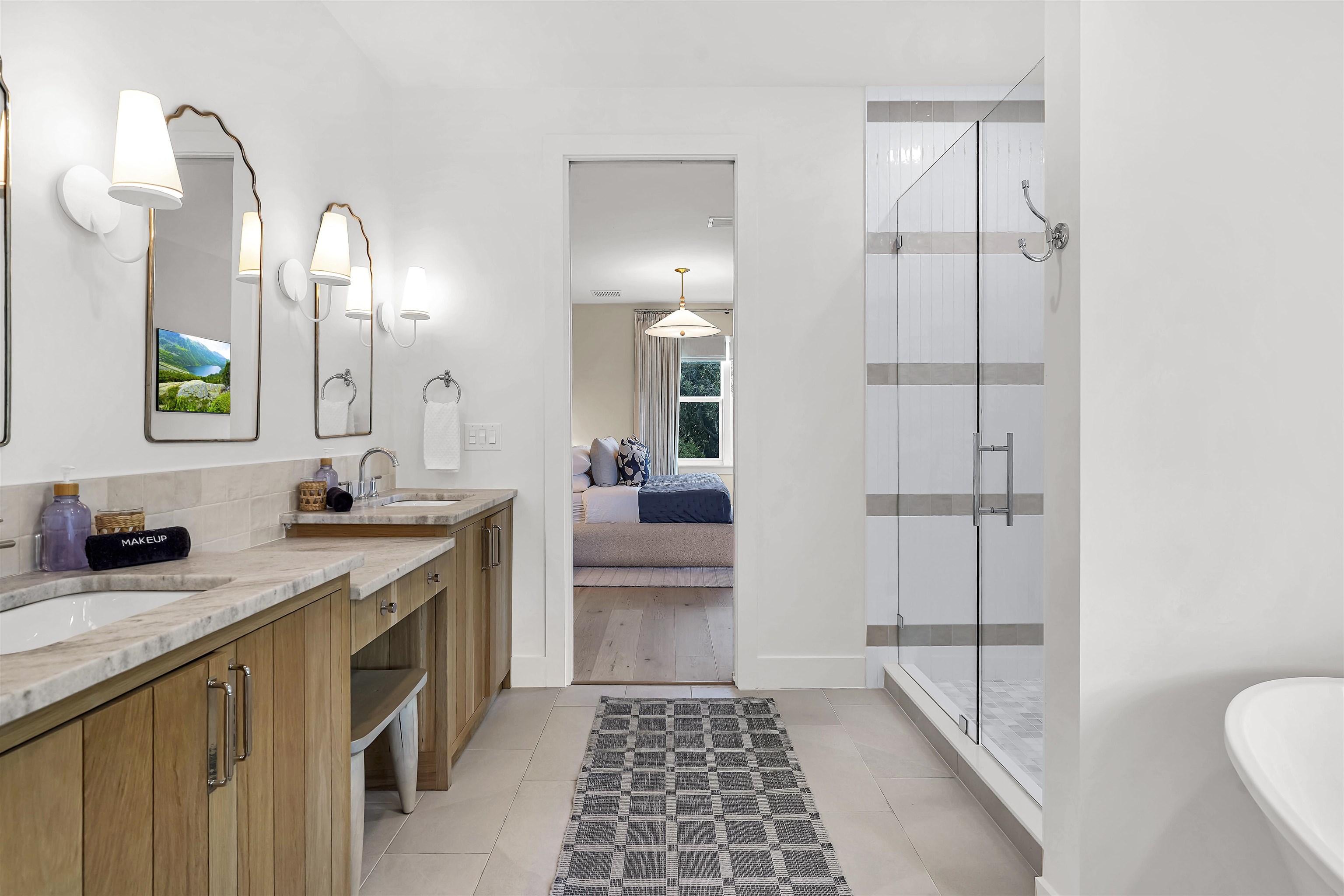 Image 20 of 56 For 6435 Broward St