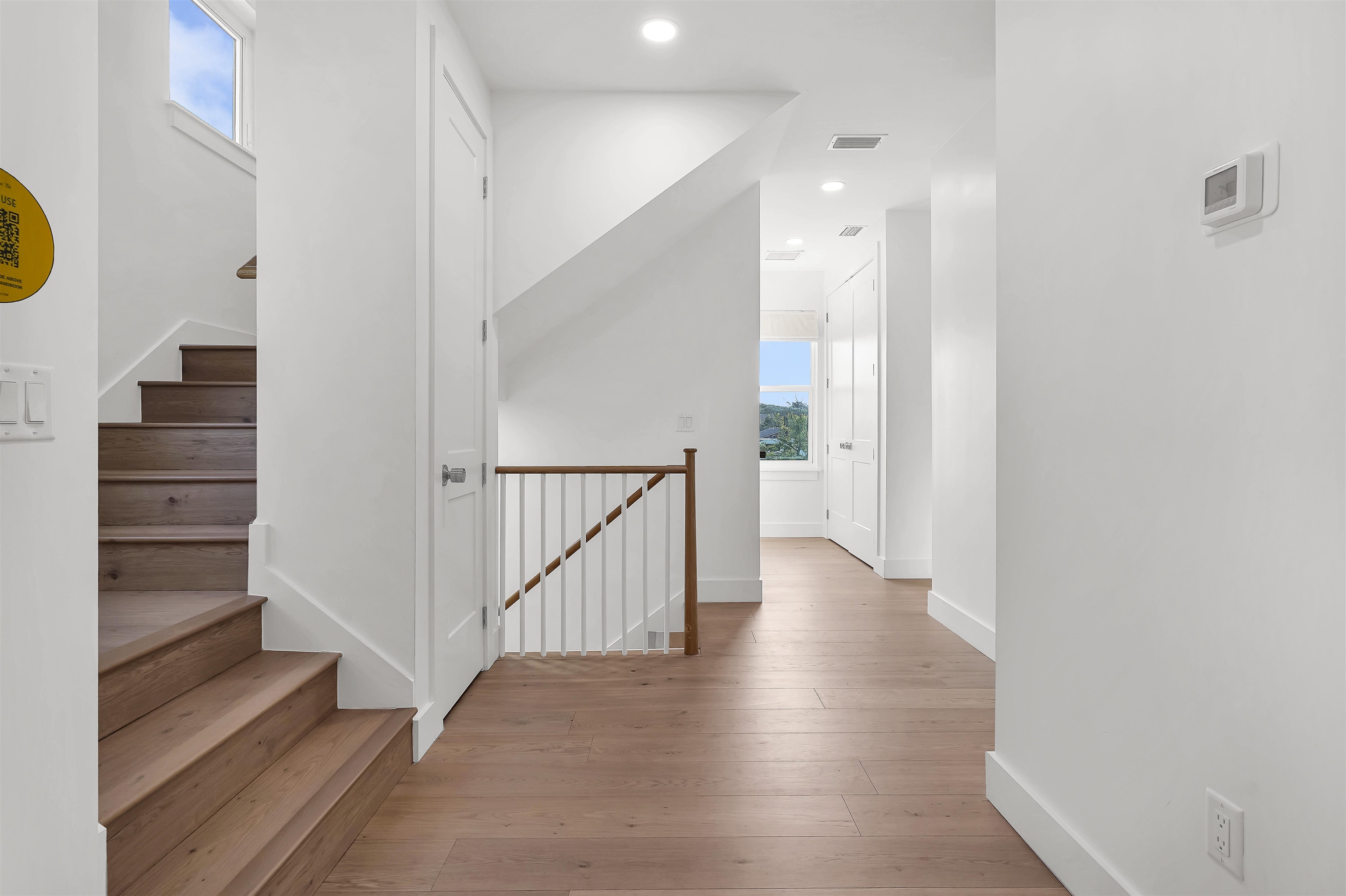 Image 27 of 56 For 6435 Broward St