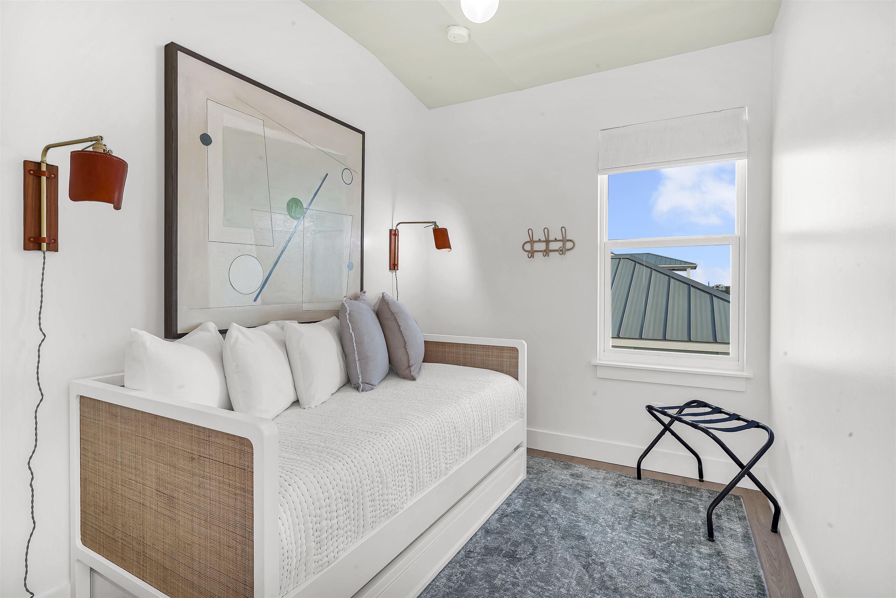 Image 38 of 56 For 6435 Broward St