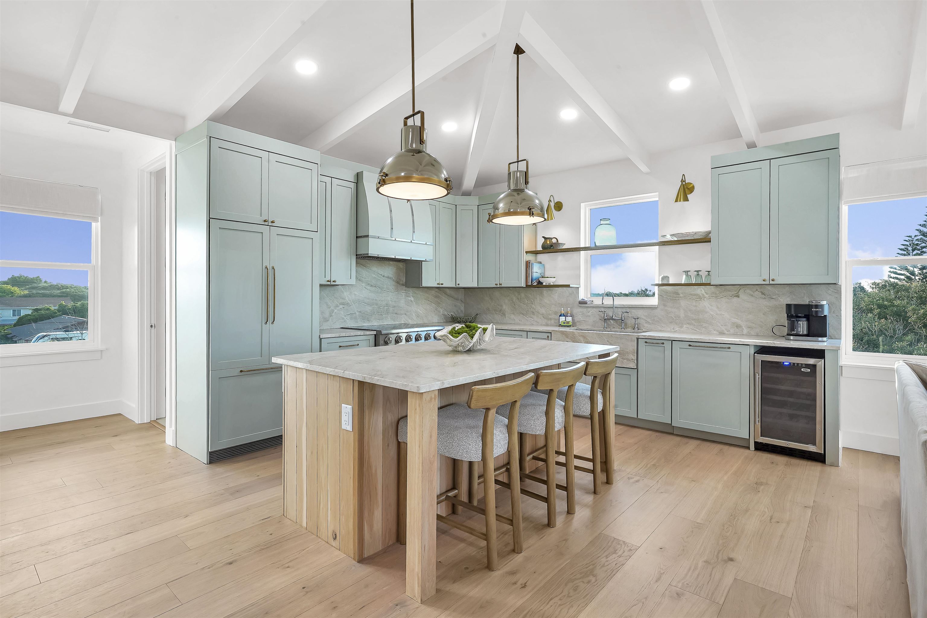 Image 4 of 56 For 6435 Broward St