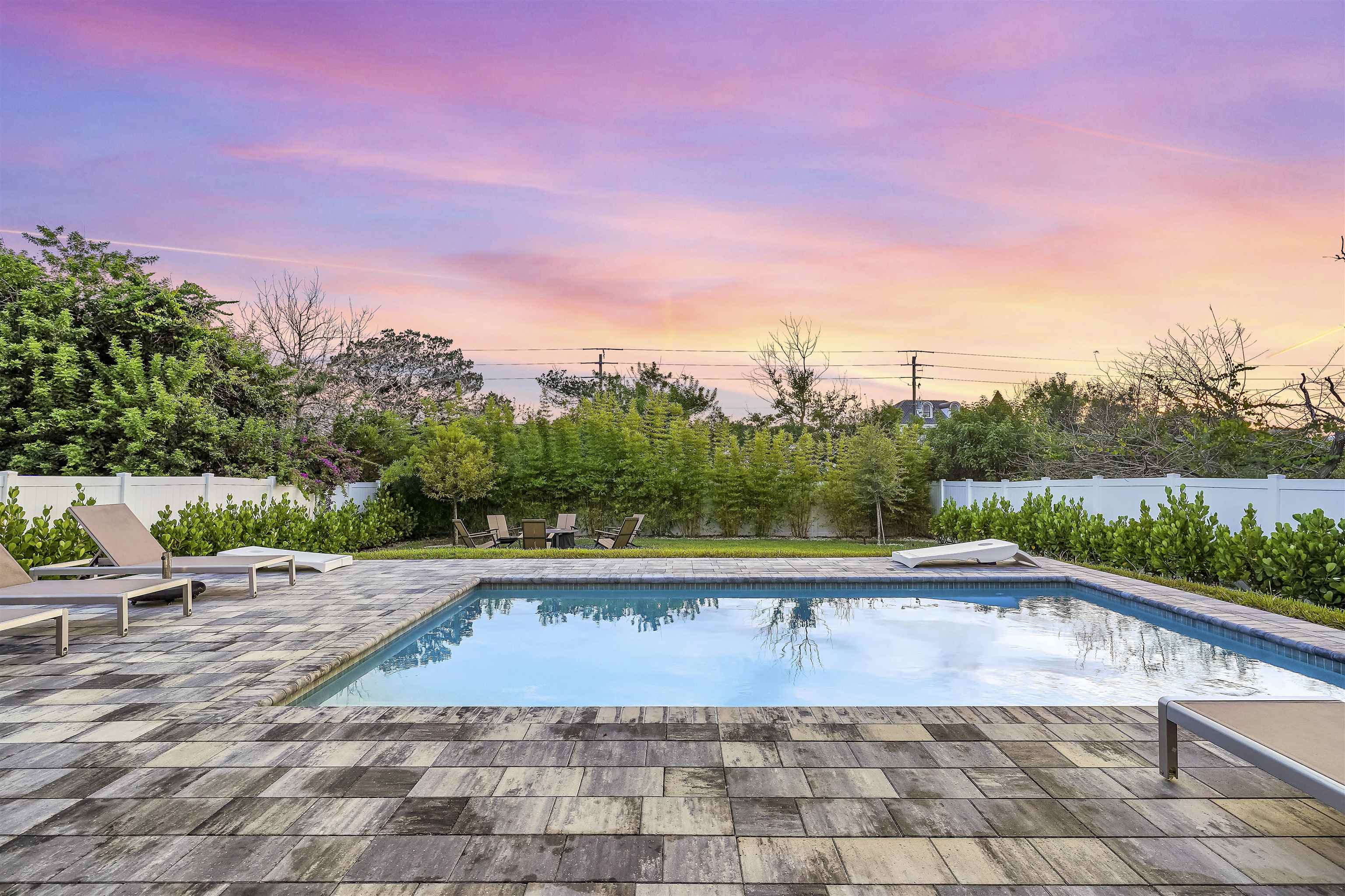 Image 47 of 56 For 6435 Broward St