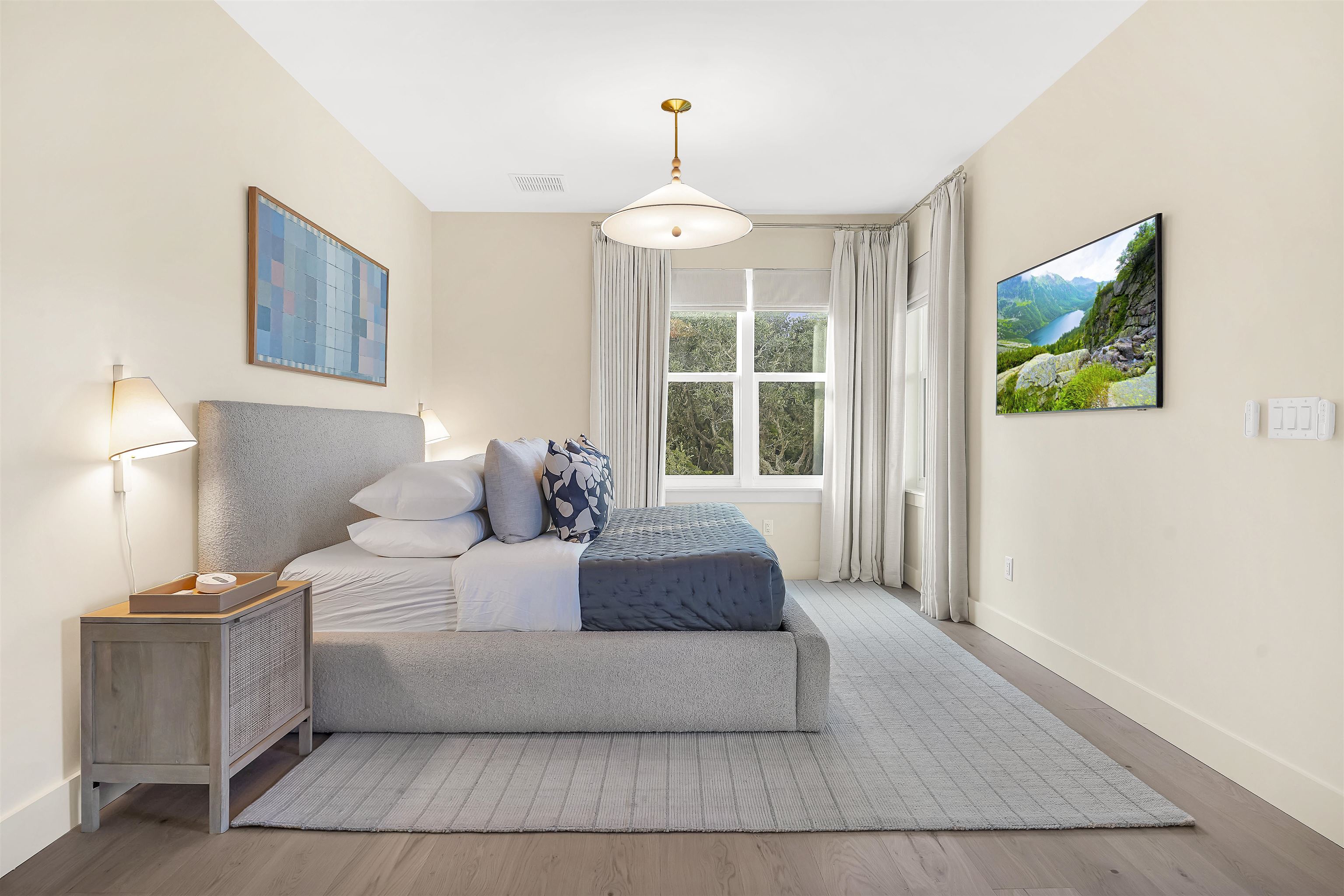 Image 5 of 56 For 6435 Broward St