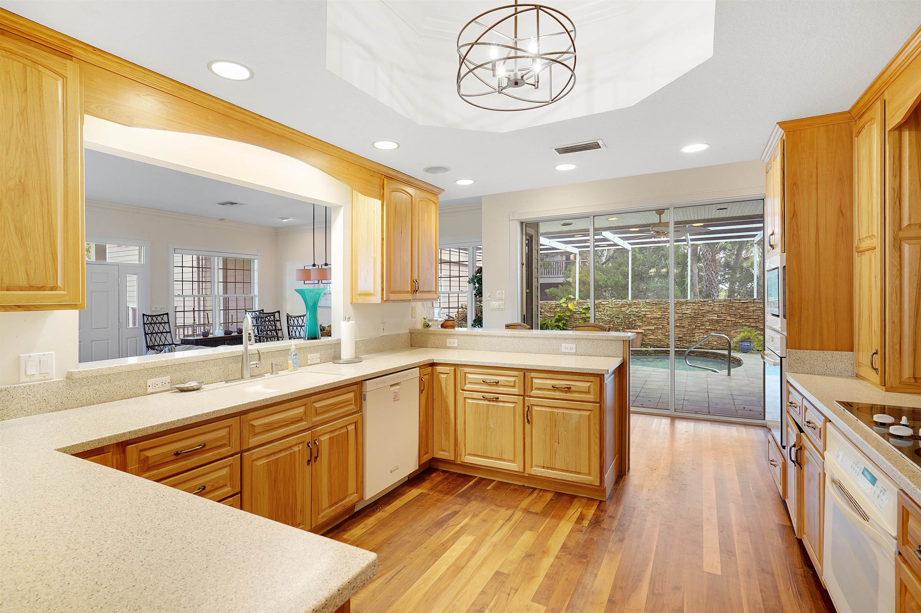 Image 13 of 70 For 3415 Lands End Dr