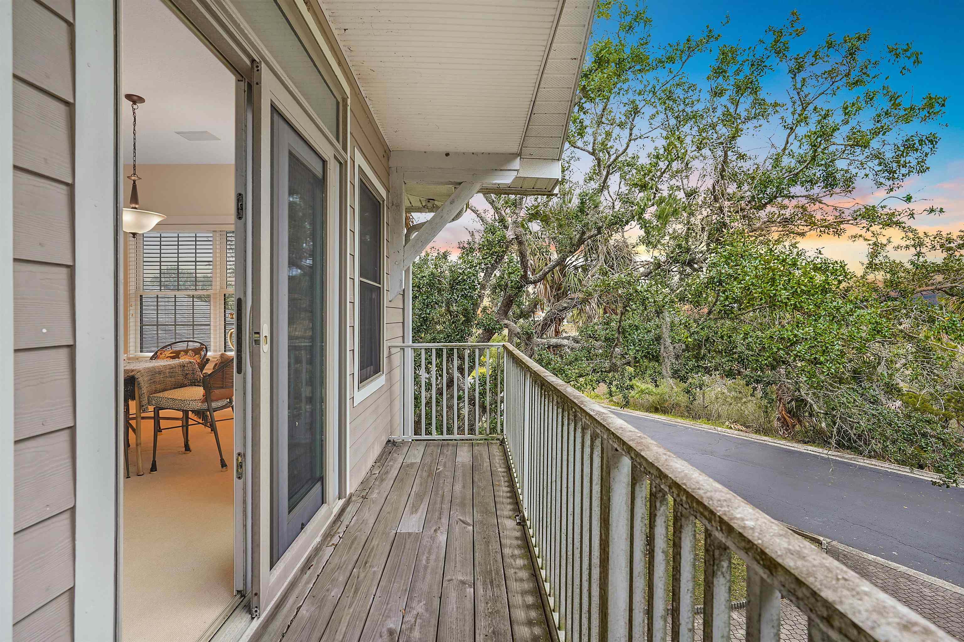 Image 19 of 70 For 3415 Lands End Dr