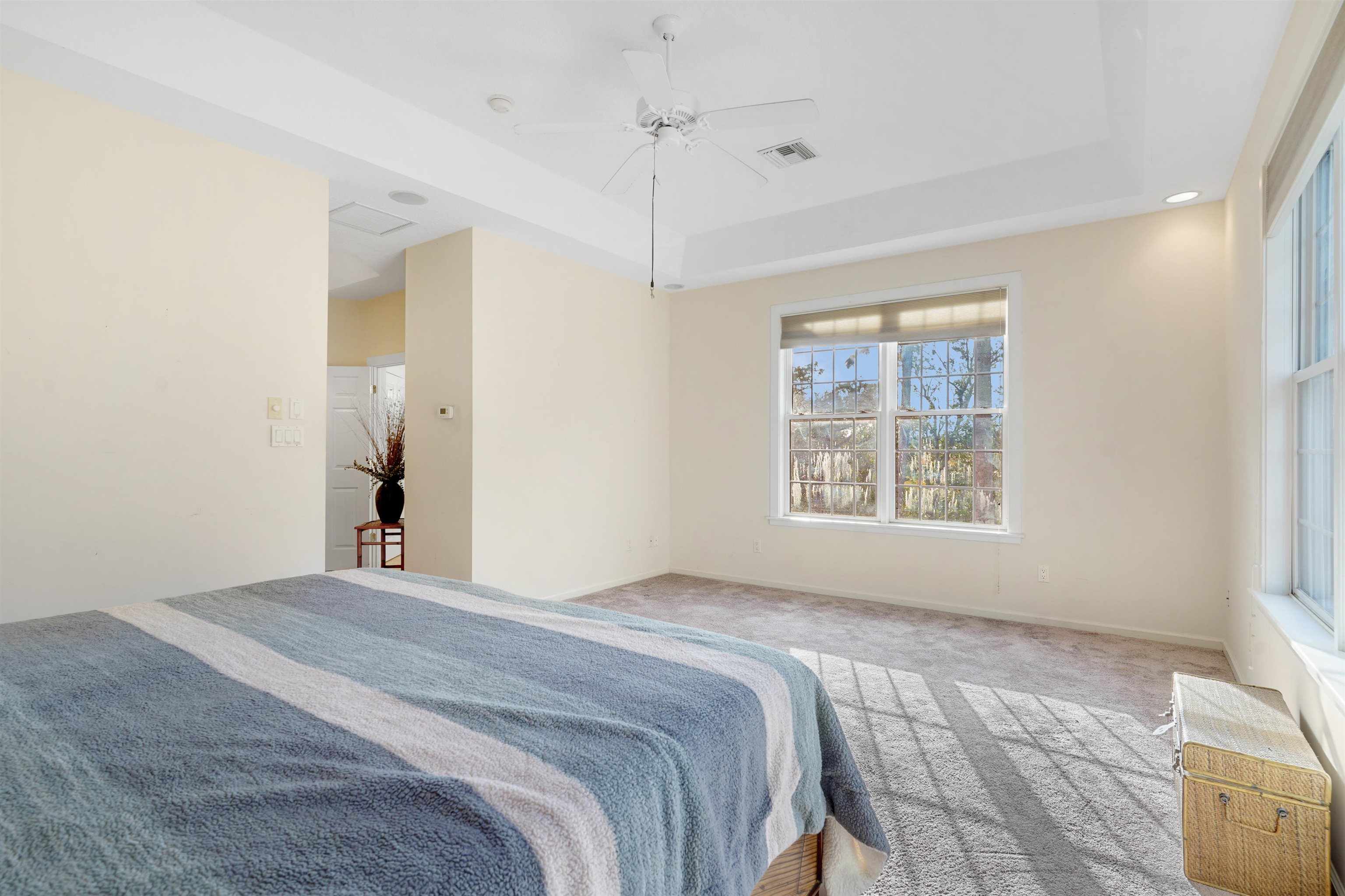 Image 22 of 70 For 3415 Lands End Dr