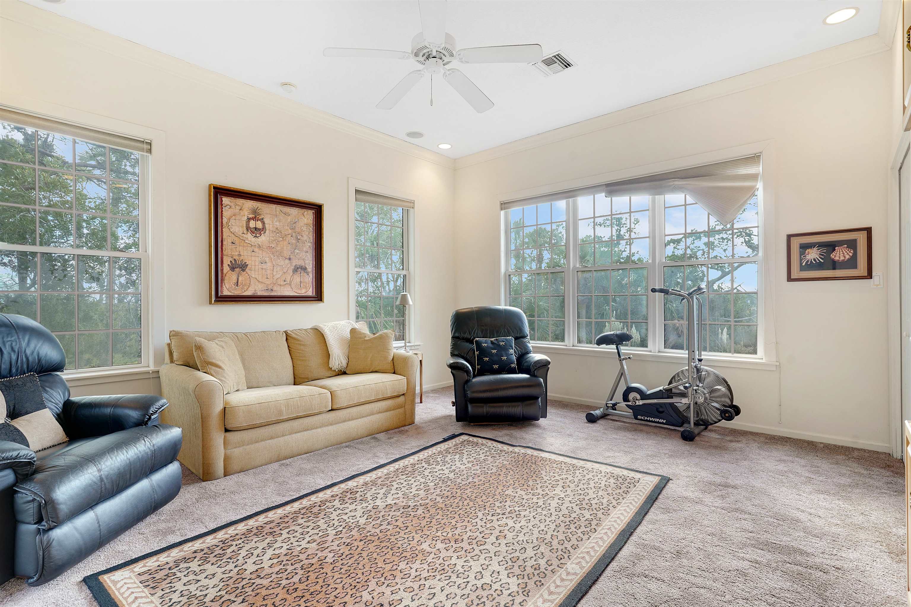 Image 32 of 70 For 3415 Lands End Dr