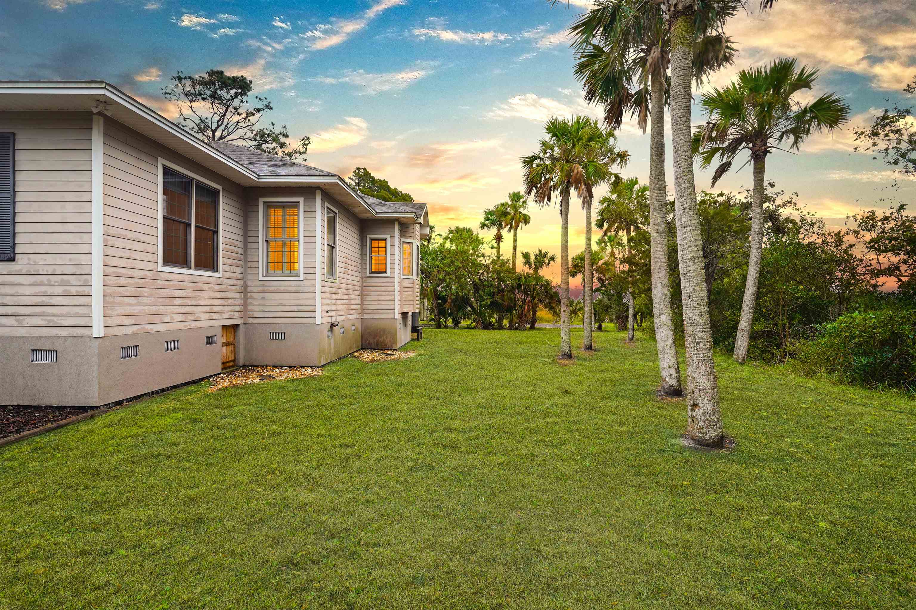 Image 57 of 70 For 3415 Lands End Dr